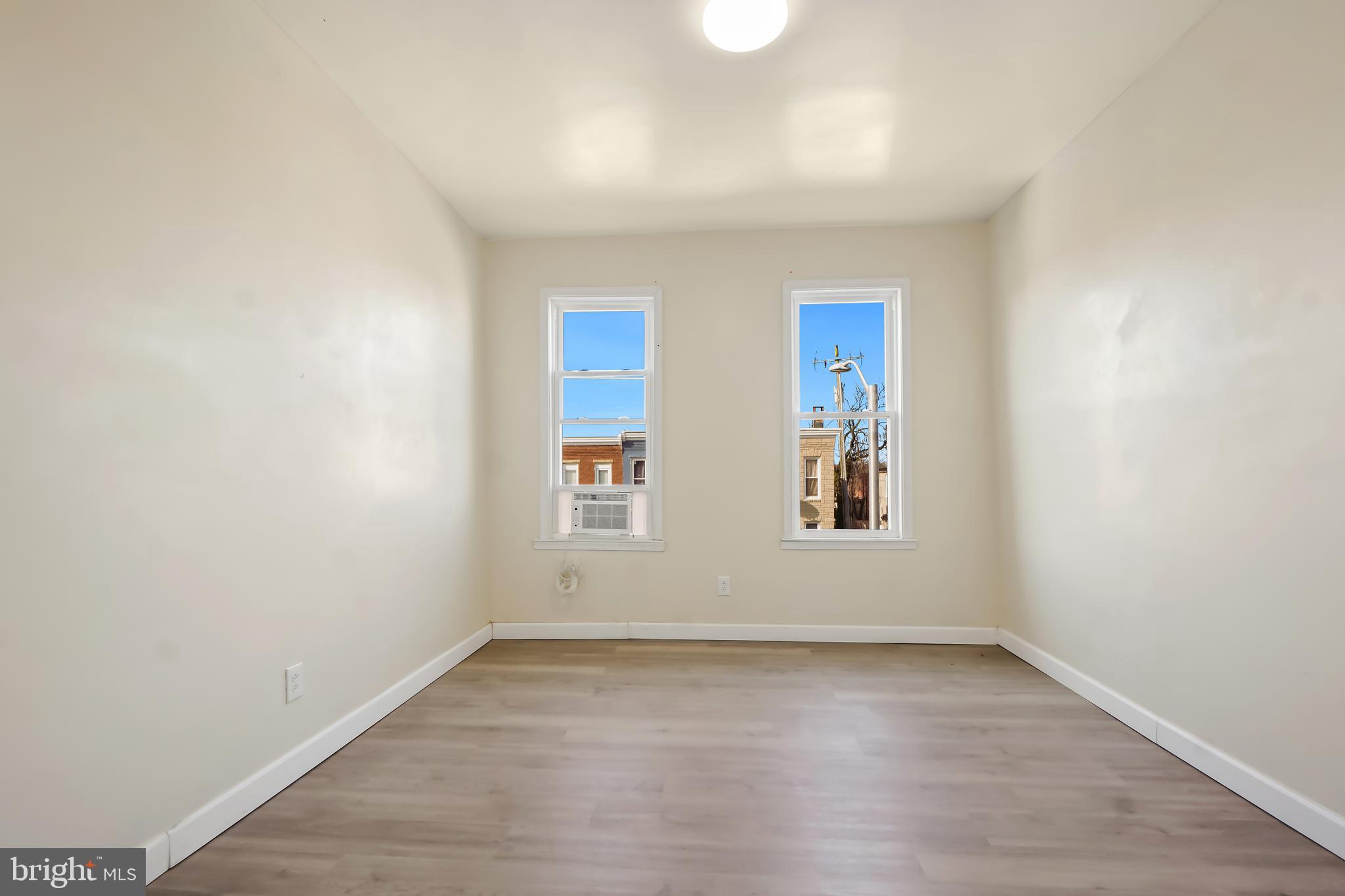 BROADWAY EAST - Residential