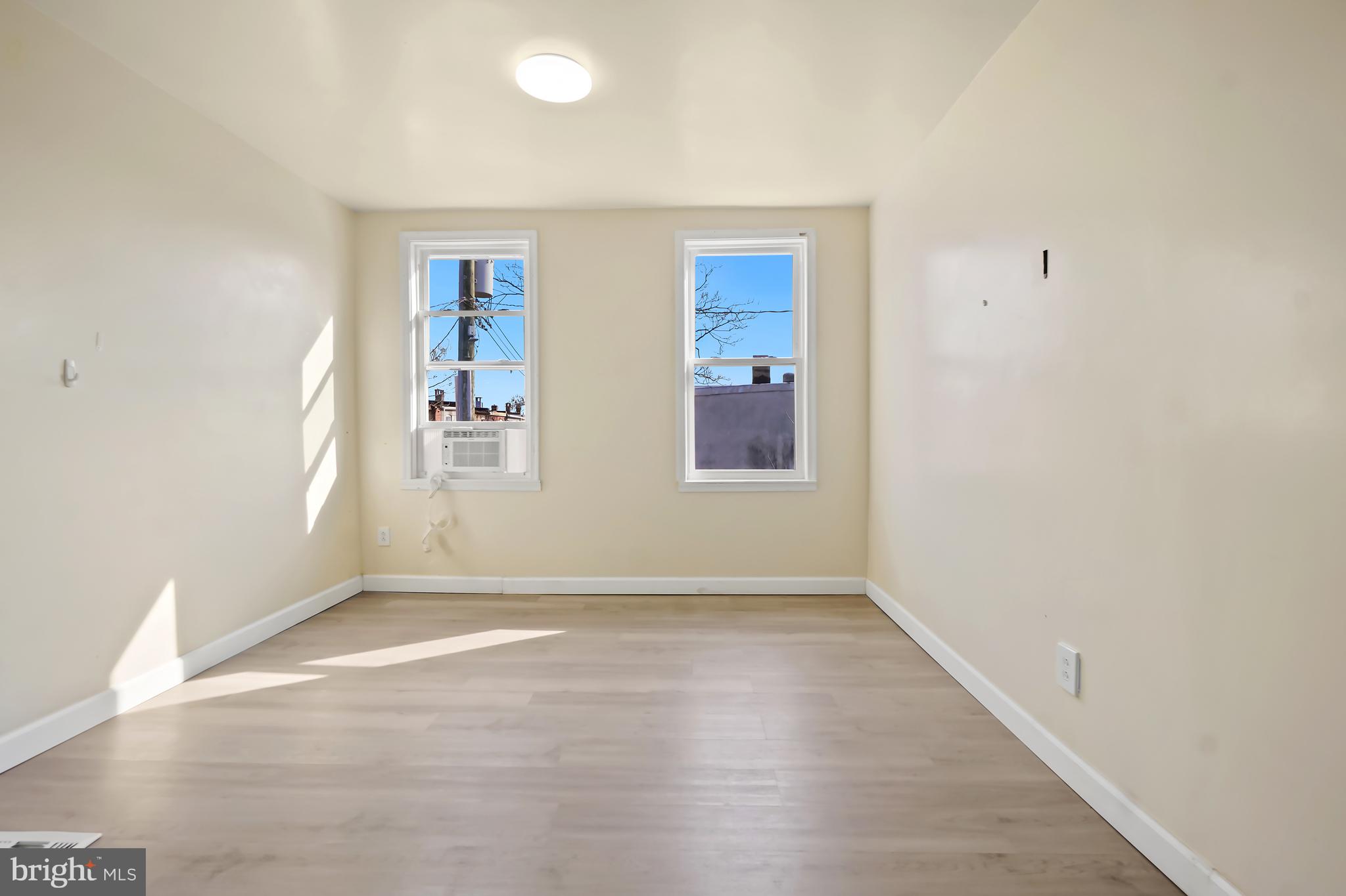 BROADWAY EAST - Residential