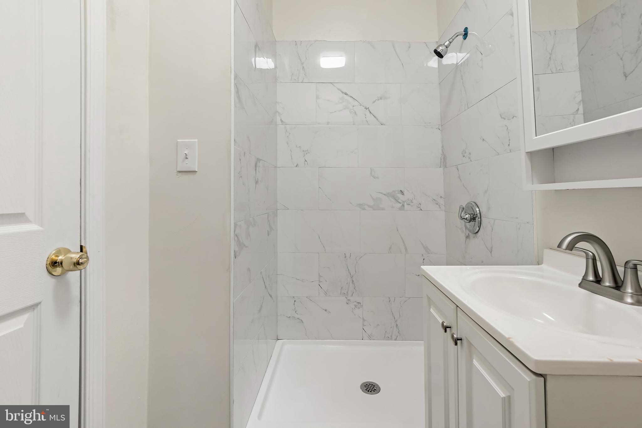 BROADWAY EAST - Residential