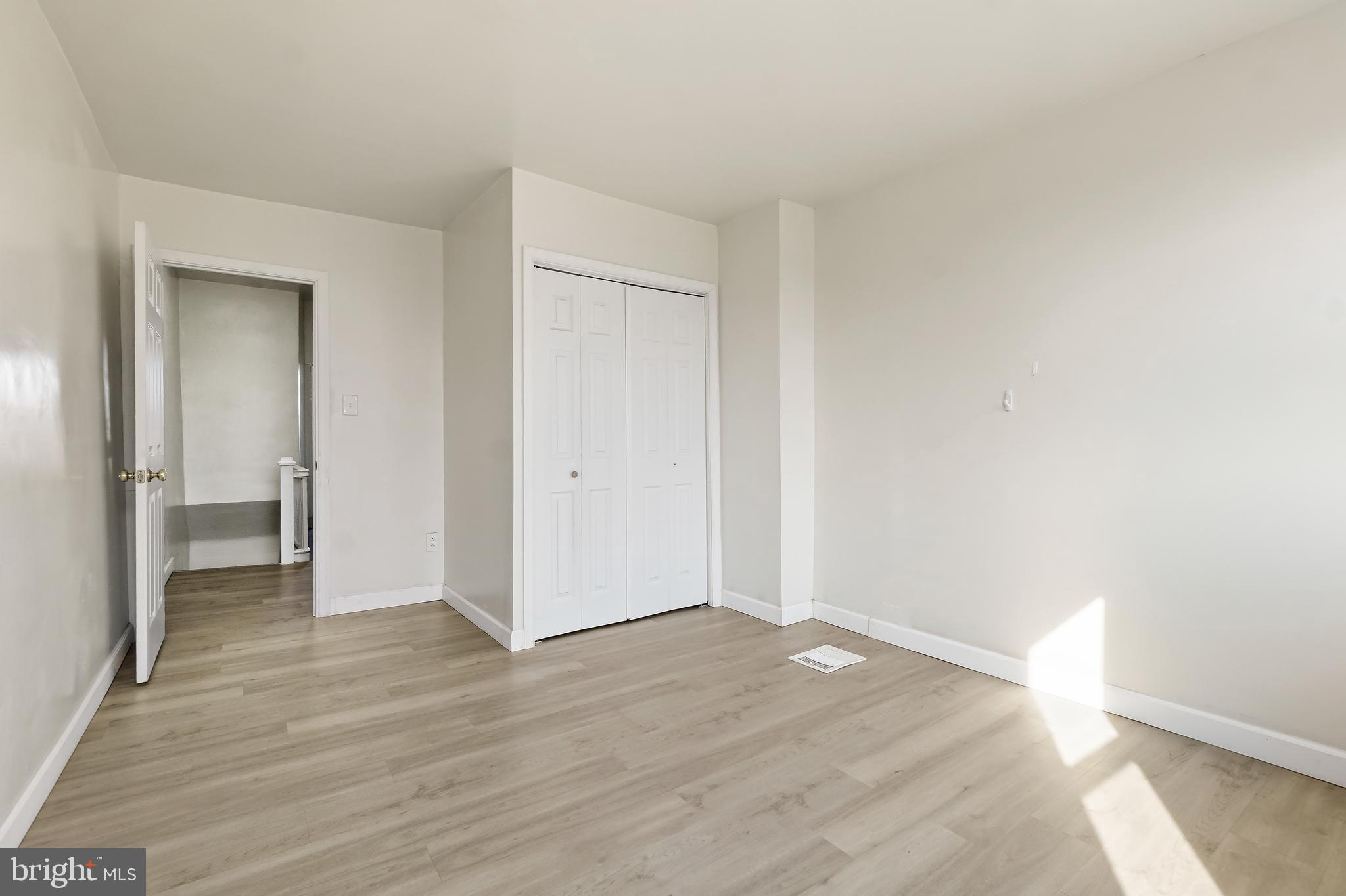 BROADWAY EAST - Residential