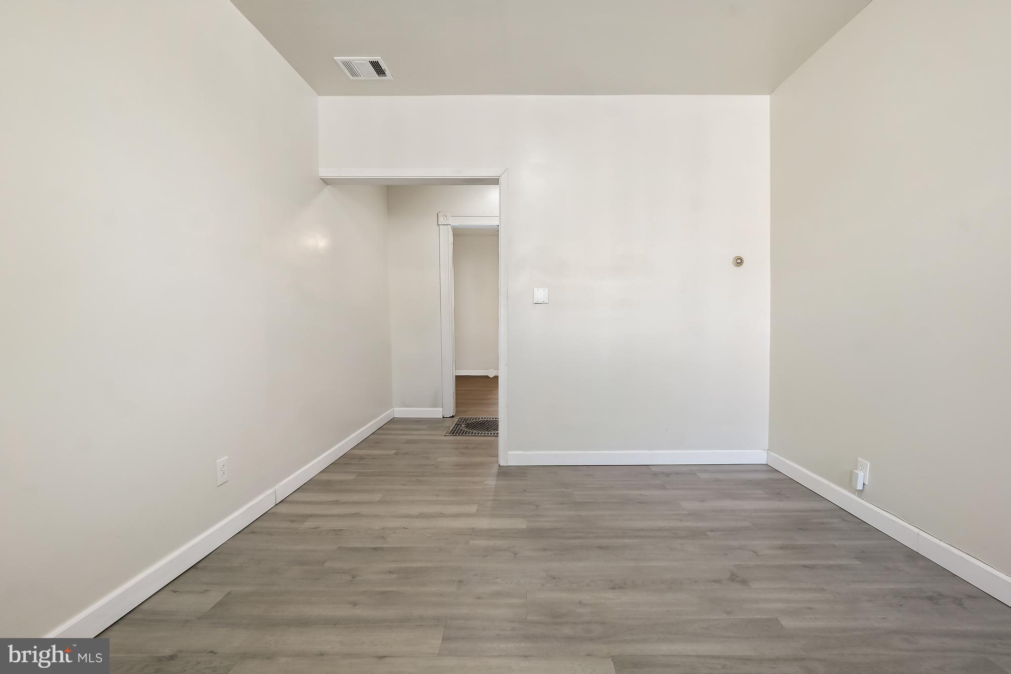 BROADWAY EAST - Residential