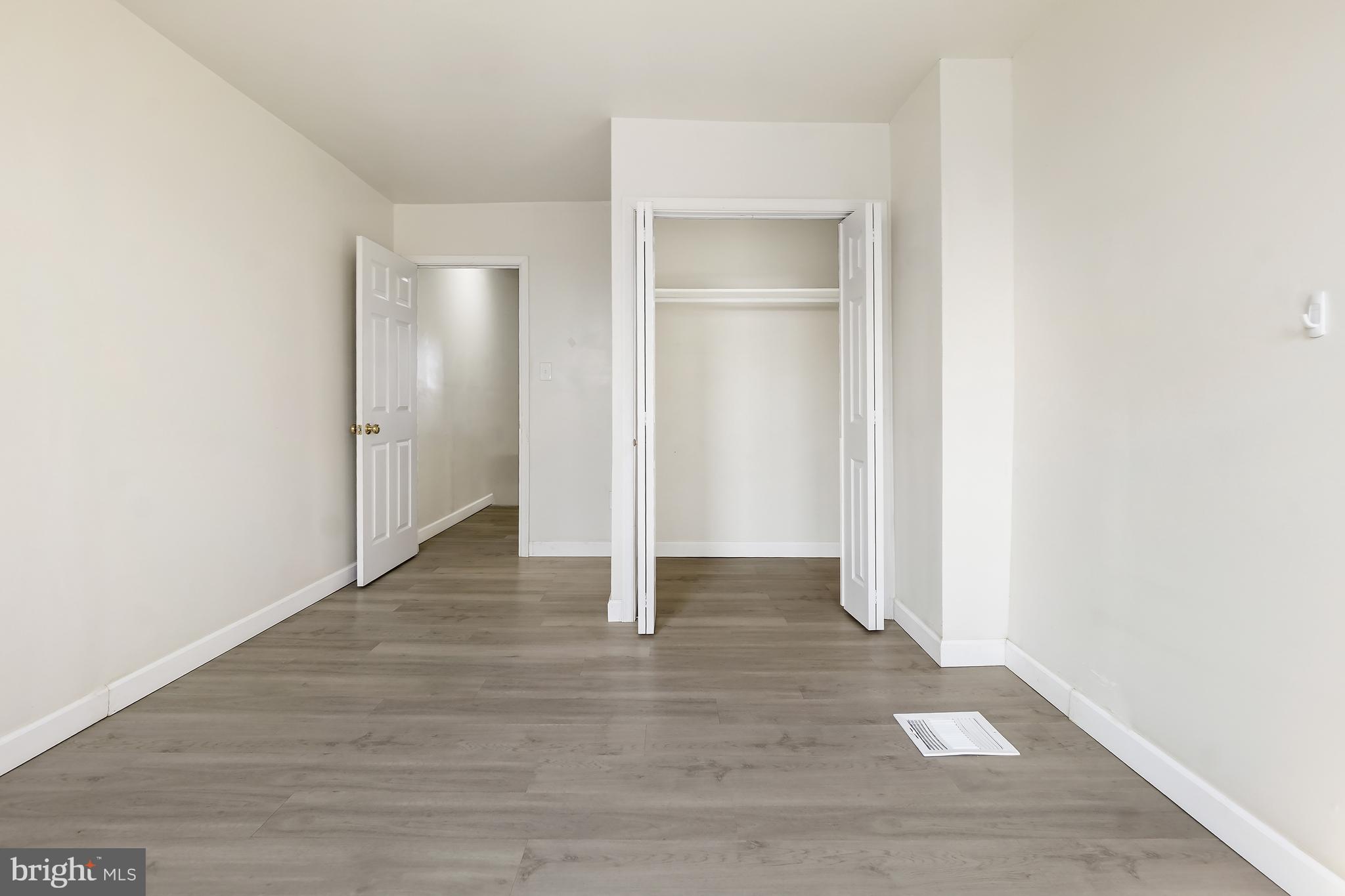 BROADWAY EAST - Residential