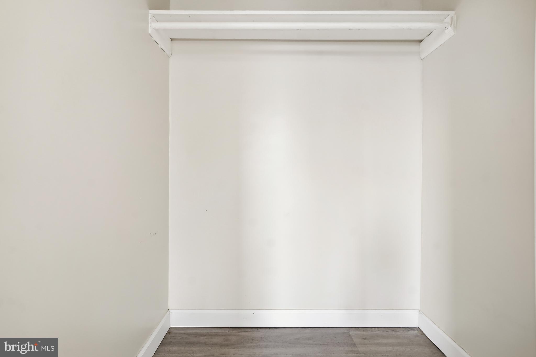 BROADWAY EAST - Residential