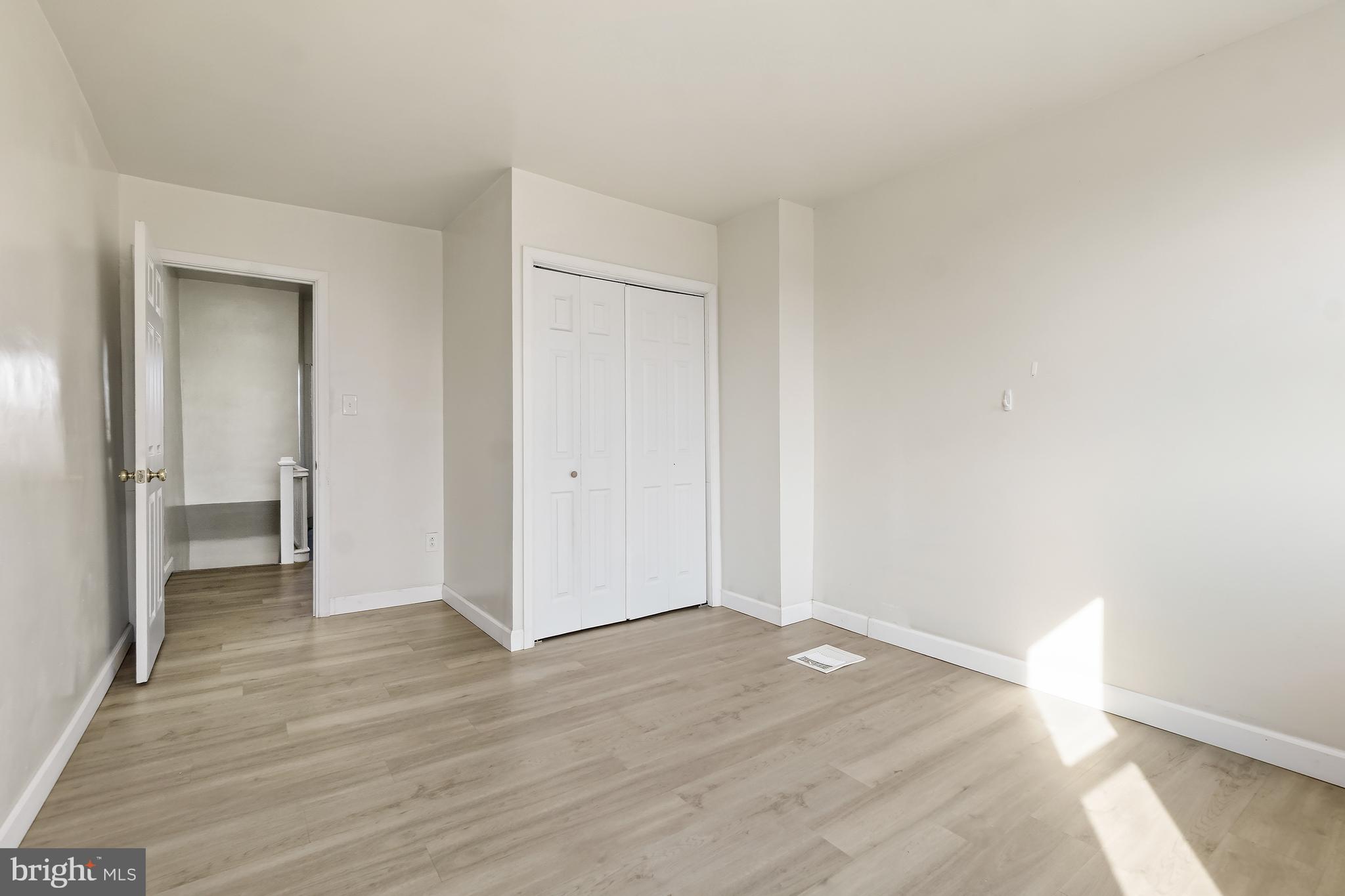 BROADWAY EAST - Residential