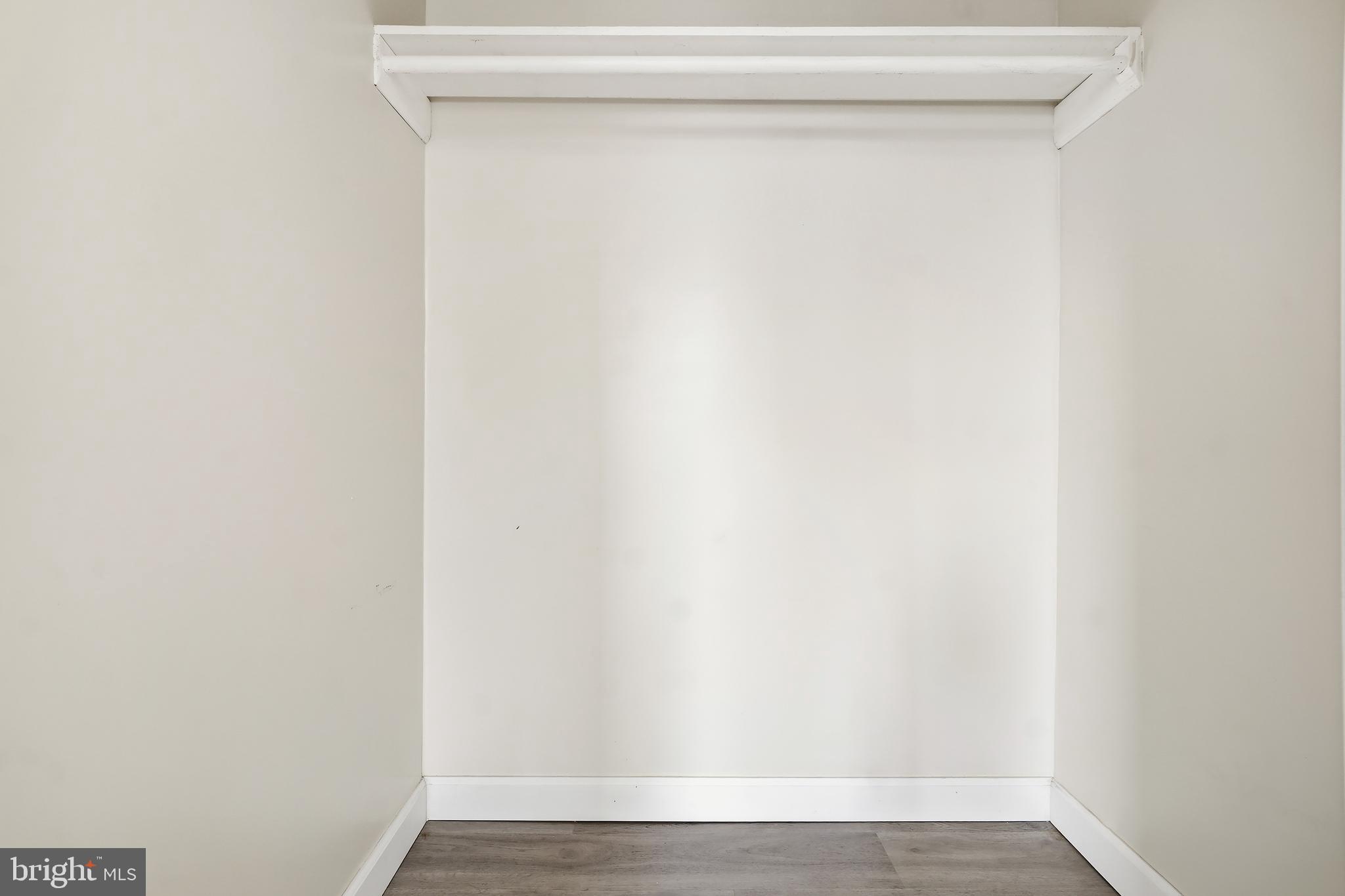 BROADWAY EAST - Residential