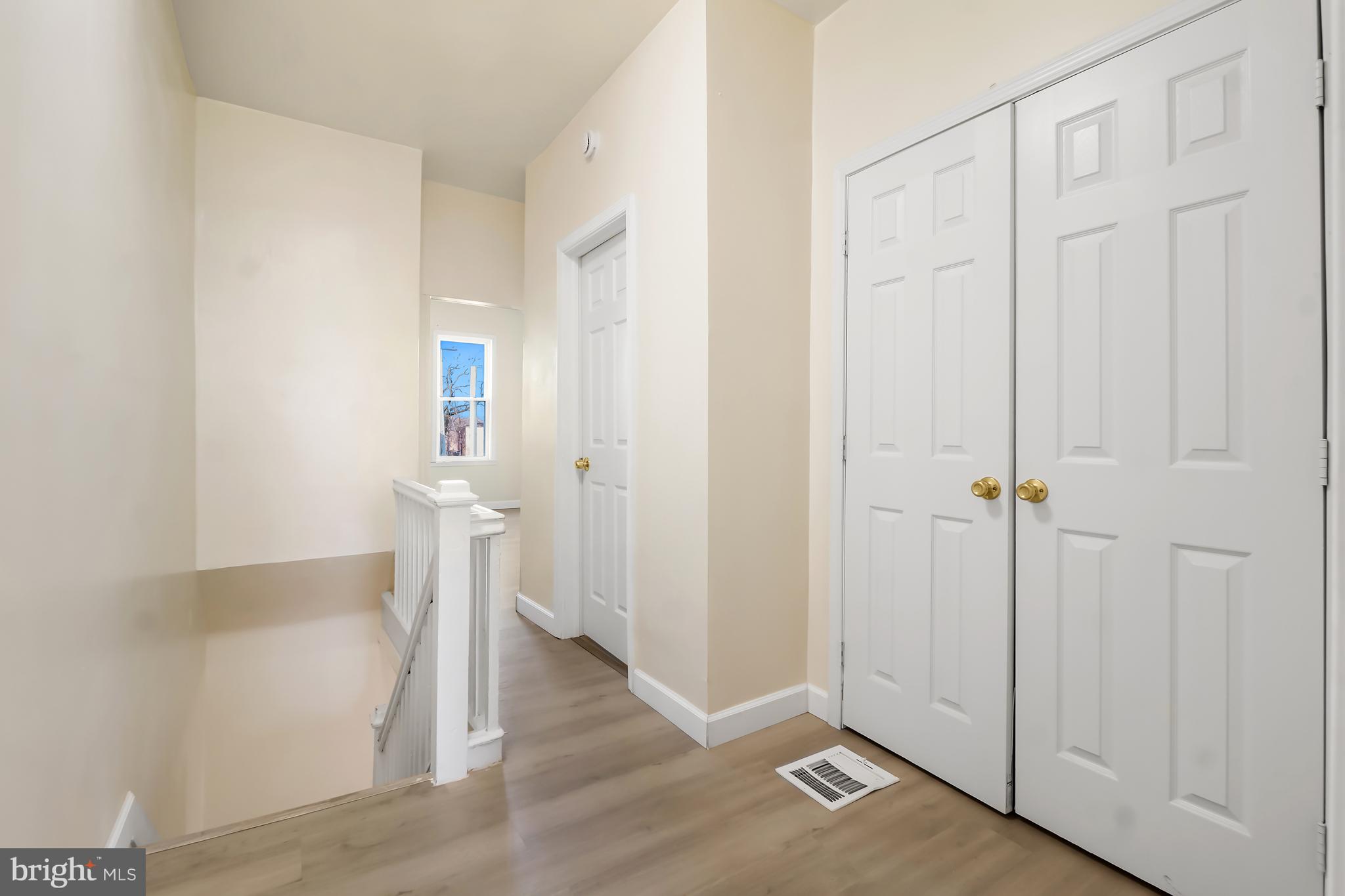 BROADWAY EAST - Residential