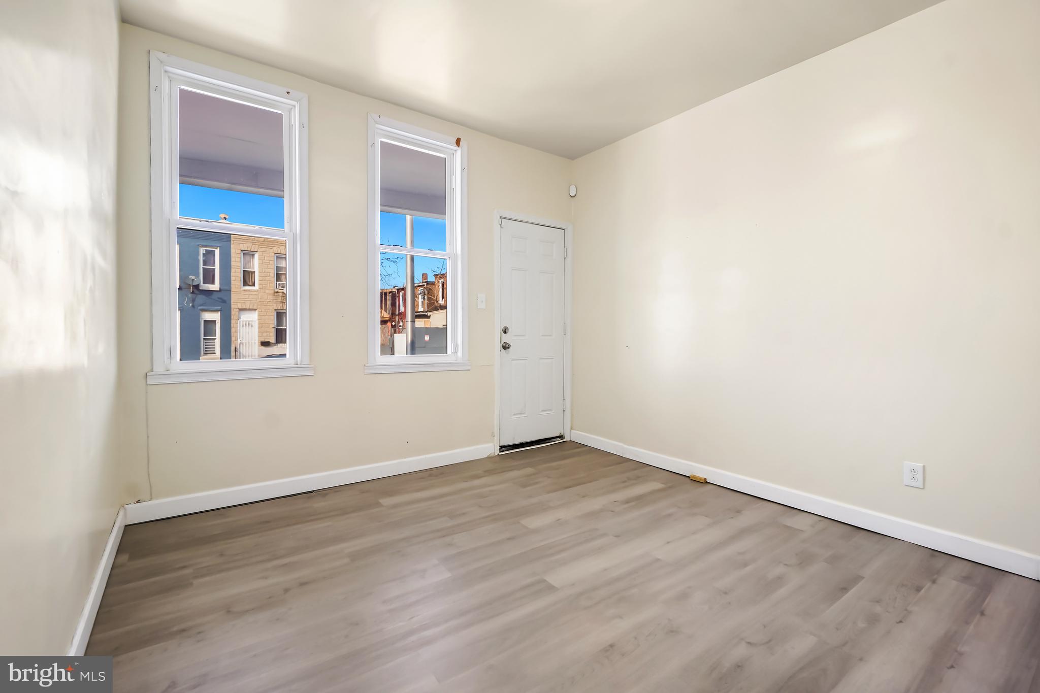 BROADWAY EAST - Residential