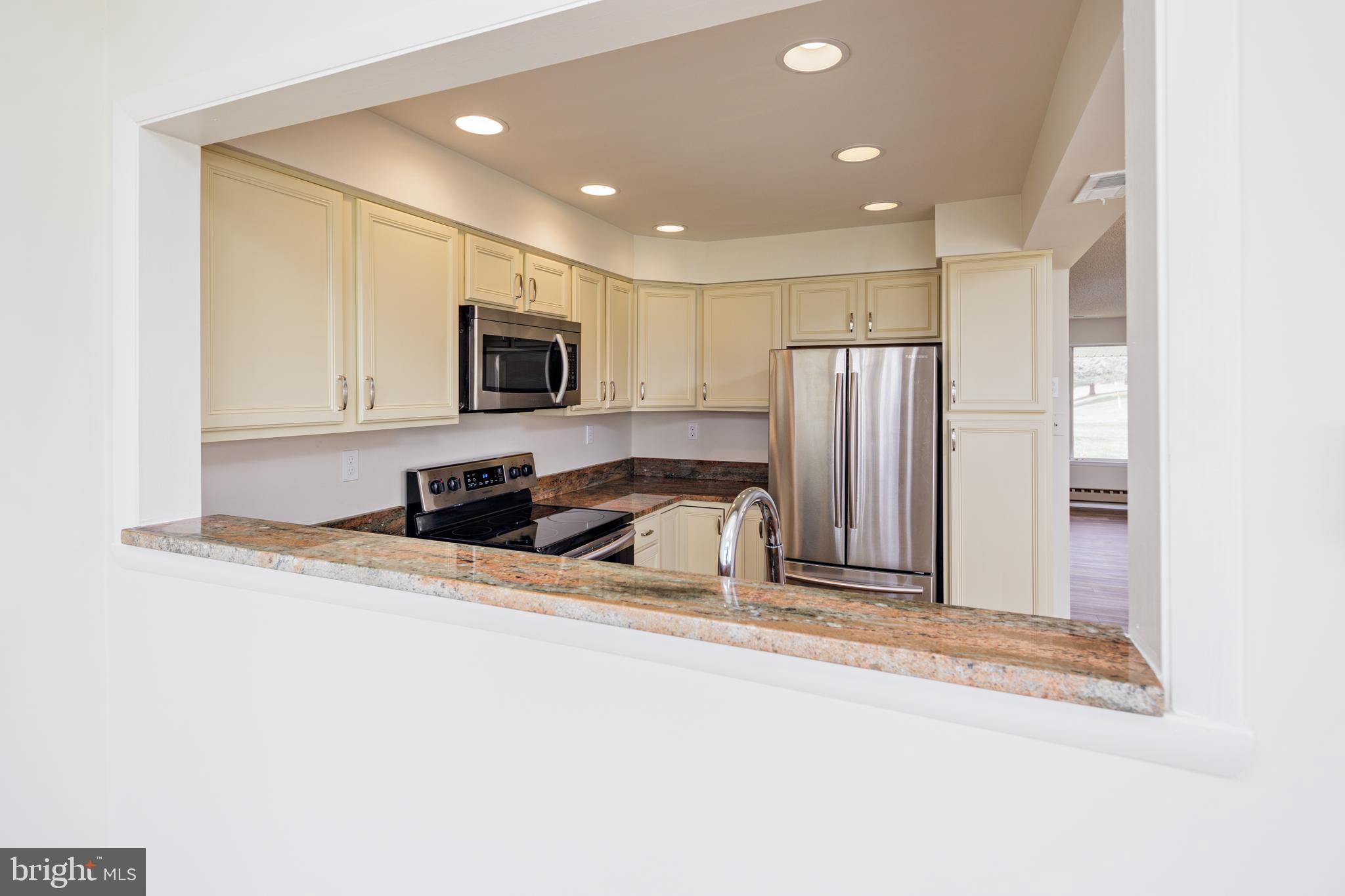 LEISURE WORLD - Residential