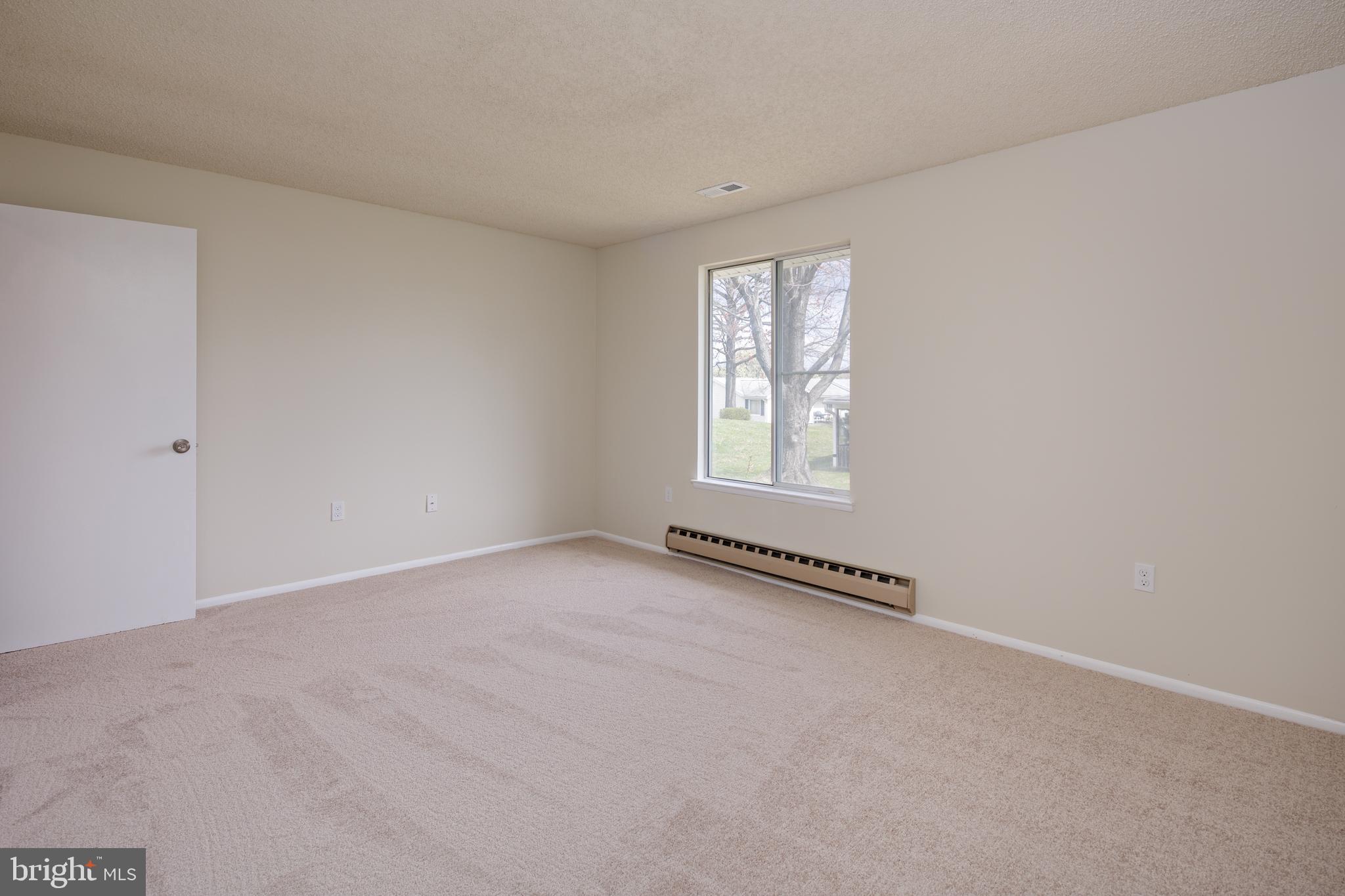 LEISURE WORLD - Residential