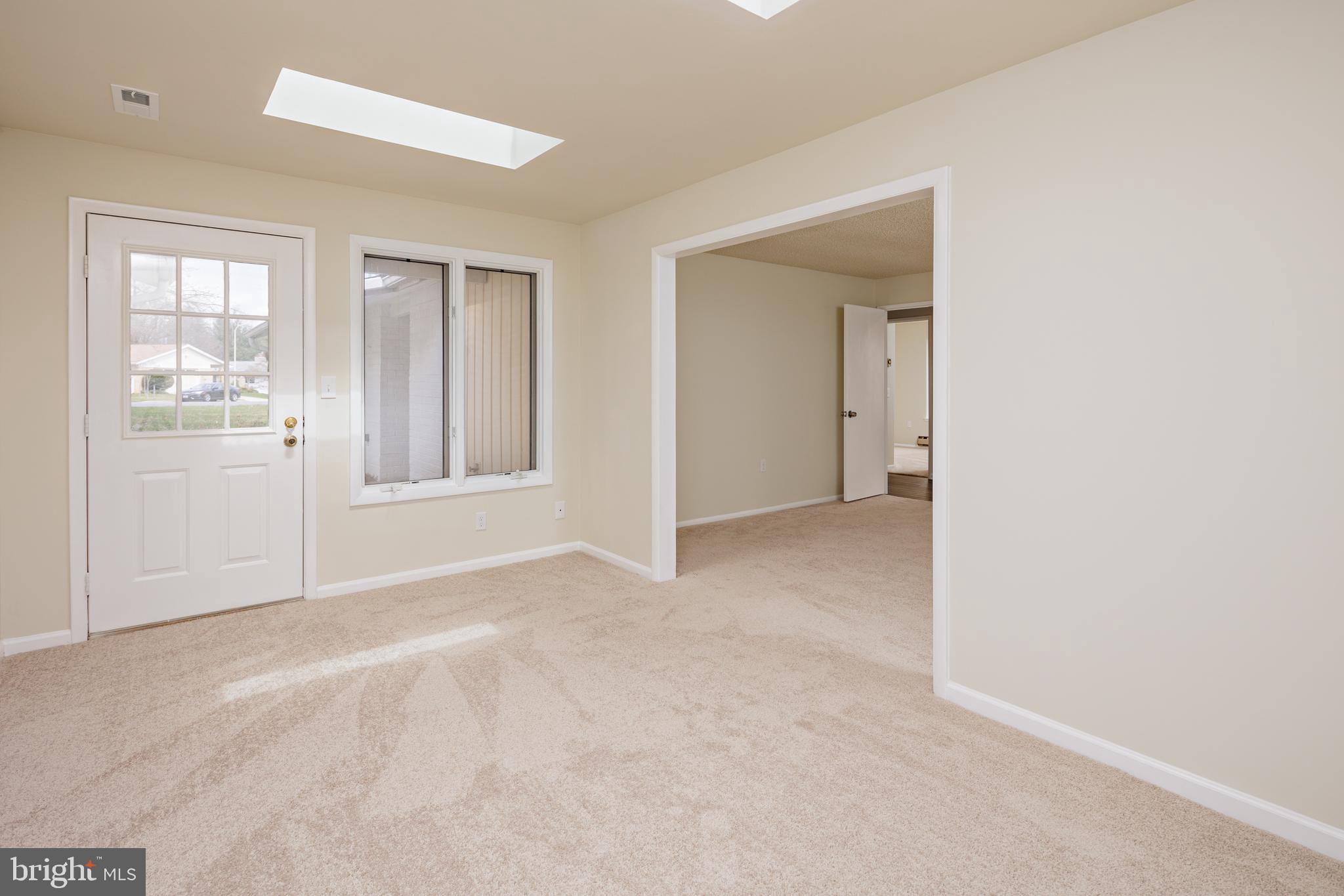 LEISURE WORLD - Residential