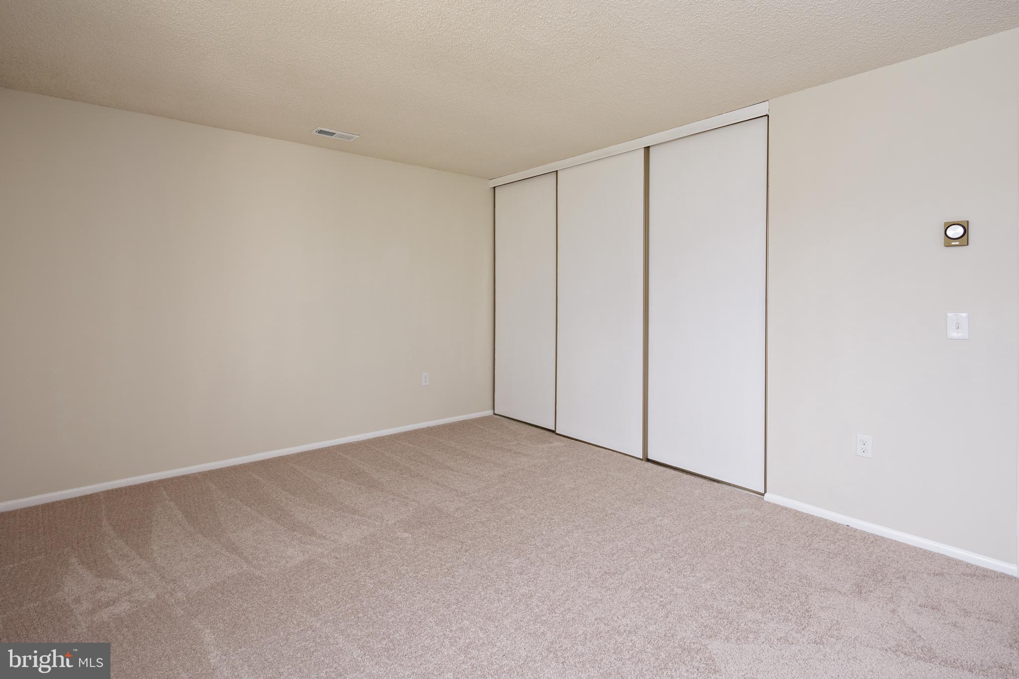 LEISURE WORLD - Residential