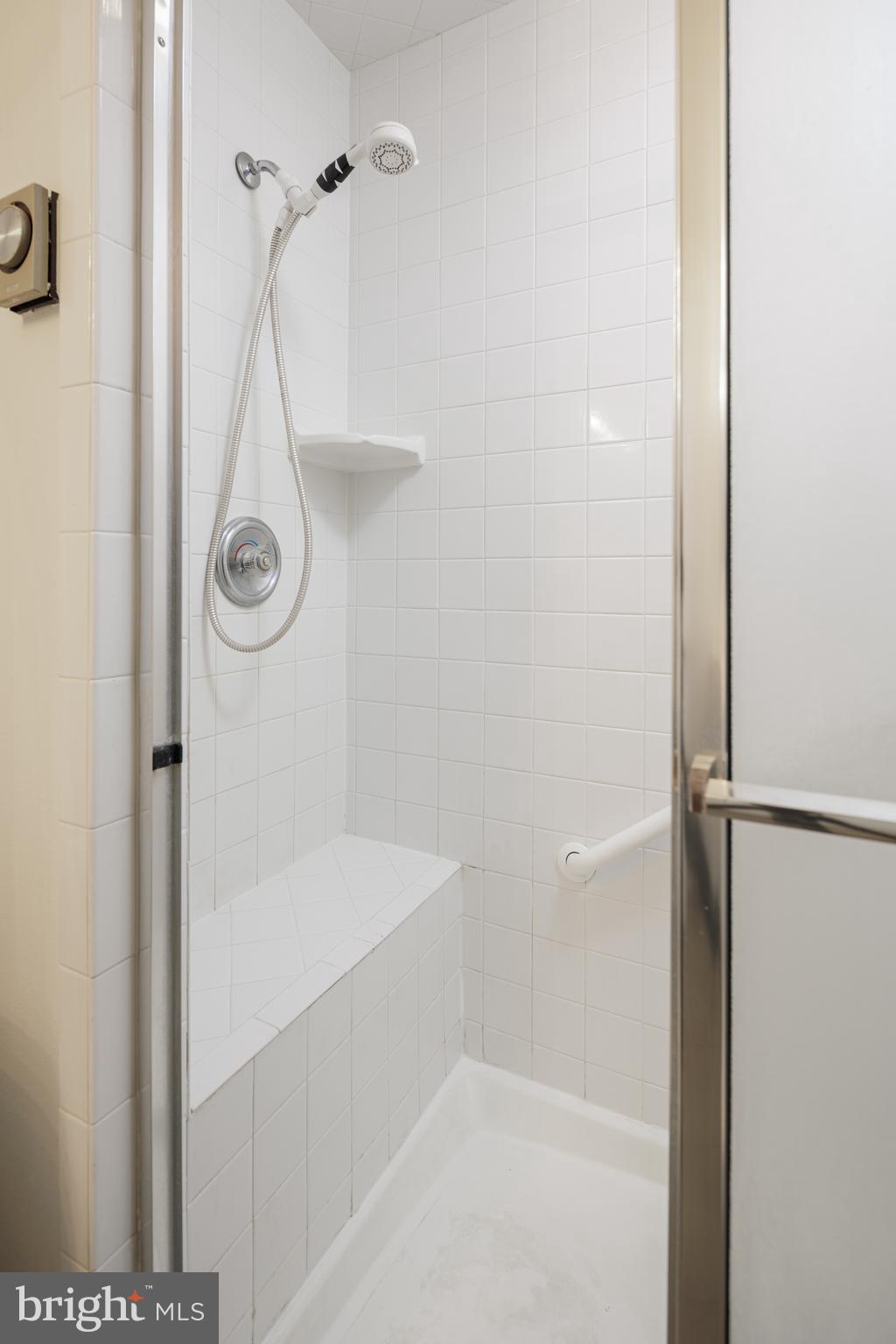 LEISURE WORLD - Residential