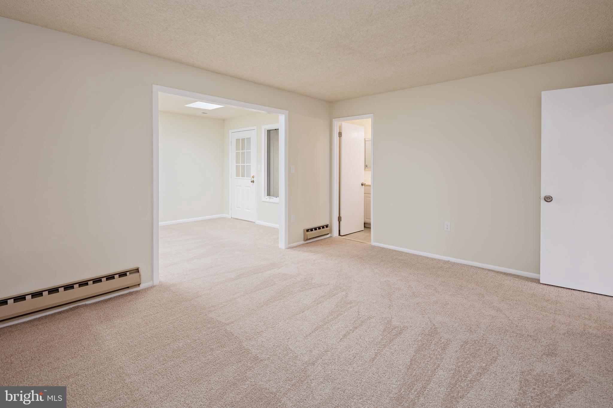 LEISURE WORLD - Residential