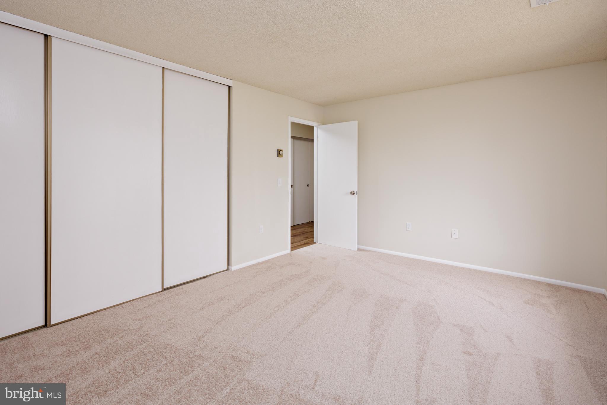 LEISURE WORLD - Residential