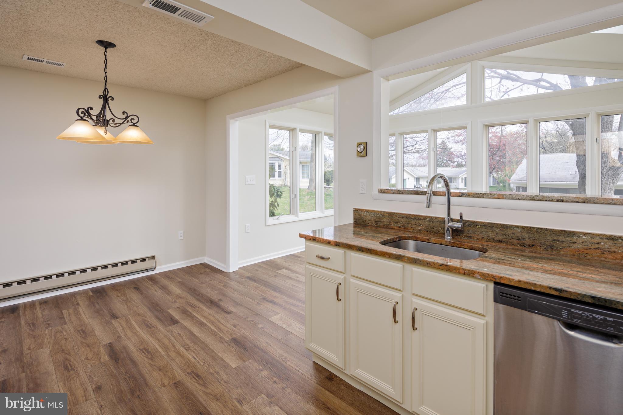 LEISURE WORLD - Residential