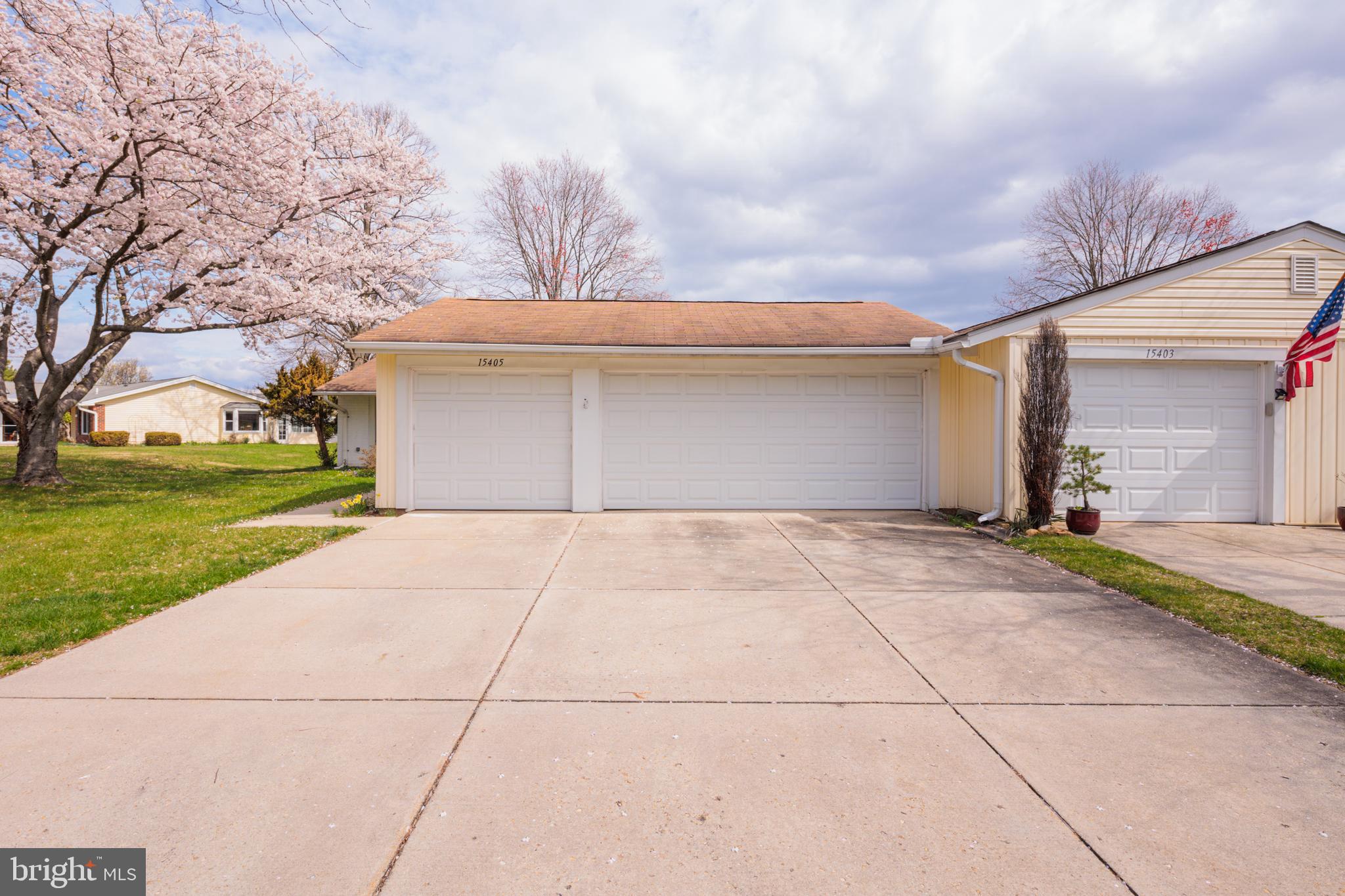 LEISURE WORLD - Residential