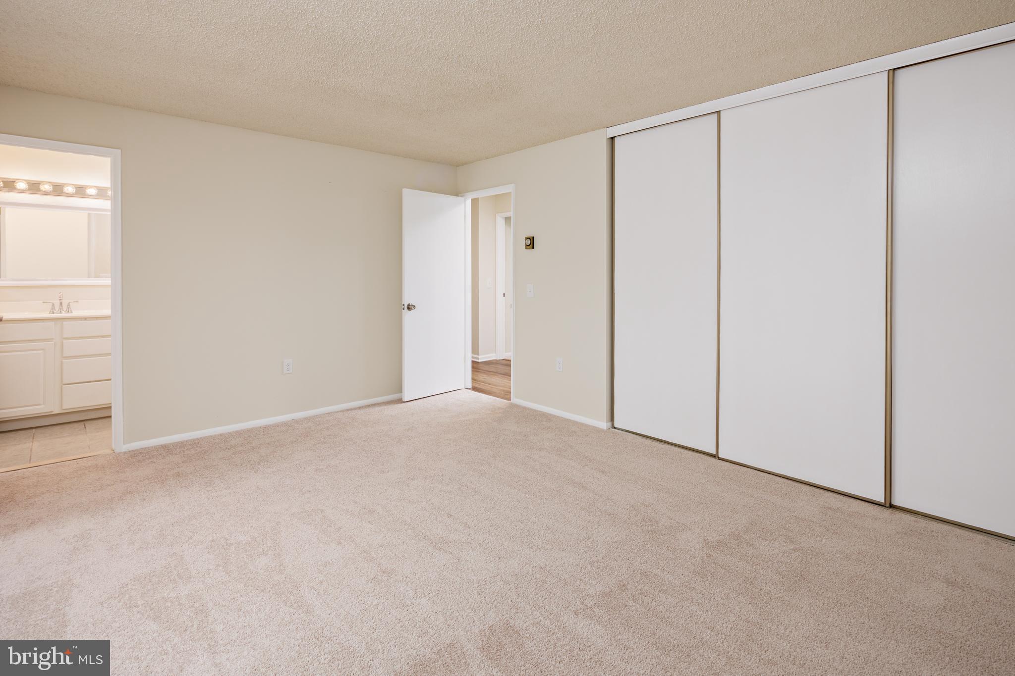 LEISURE WORLD - Residential