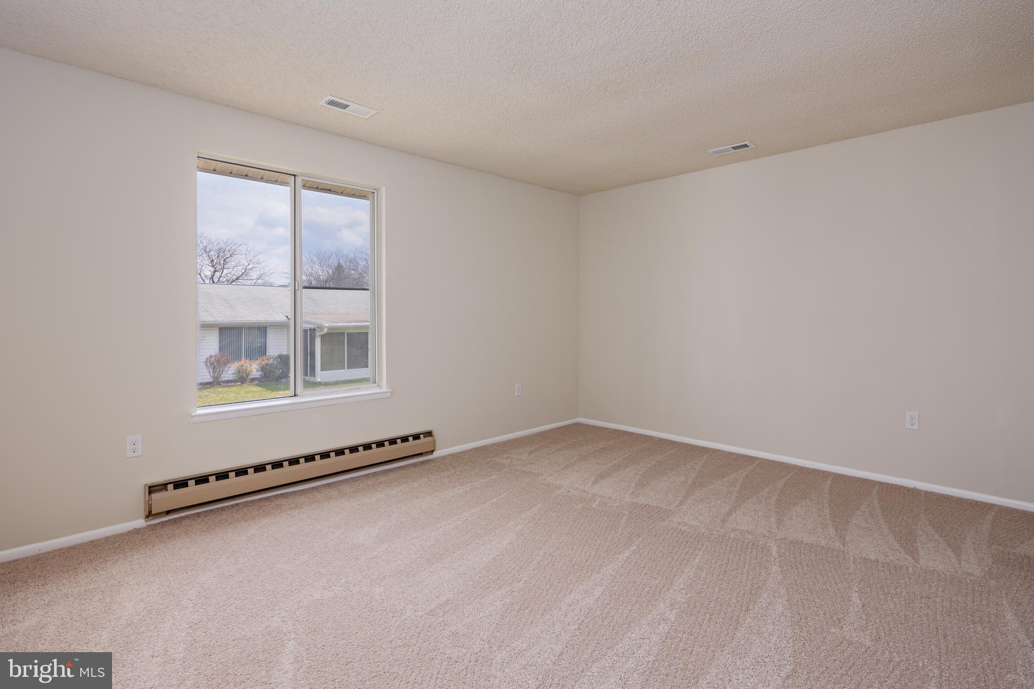 LEISURE WORLD - Residential