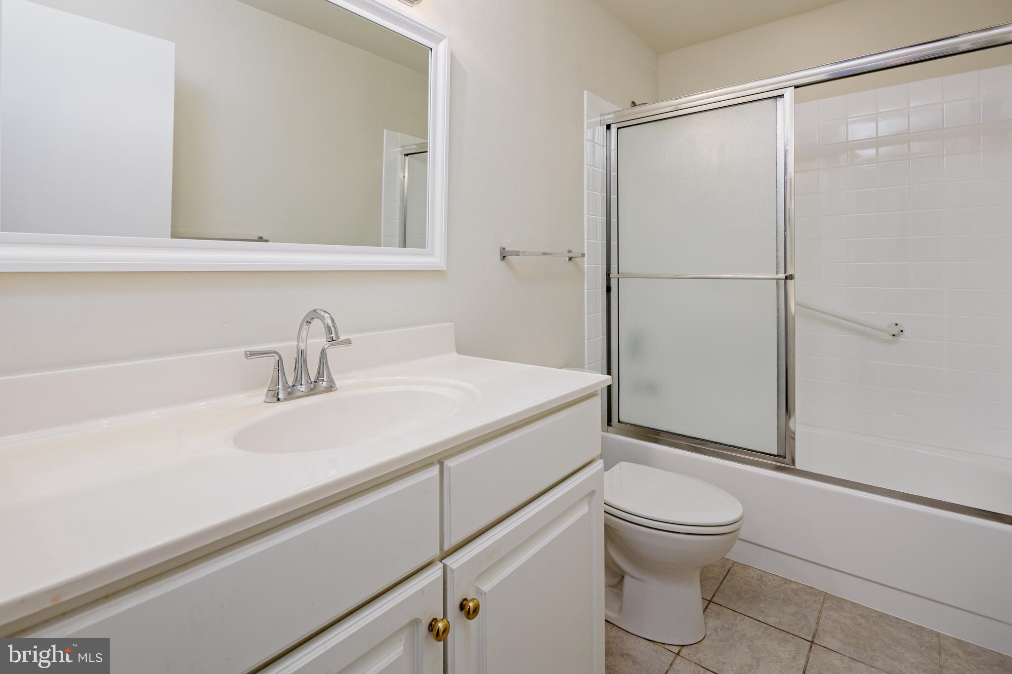 LEISURE WORLD - Residential