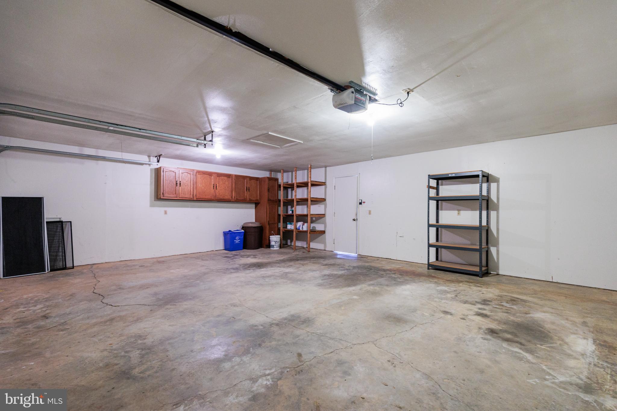 LEISURE WORLD - Residential