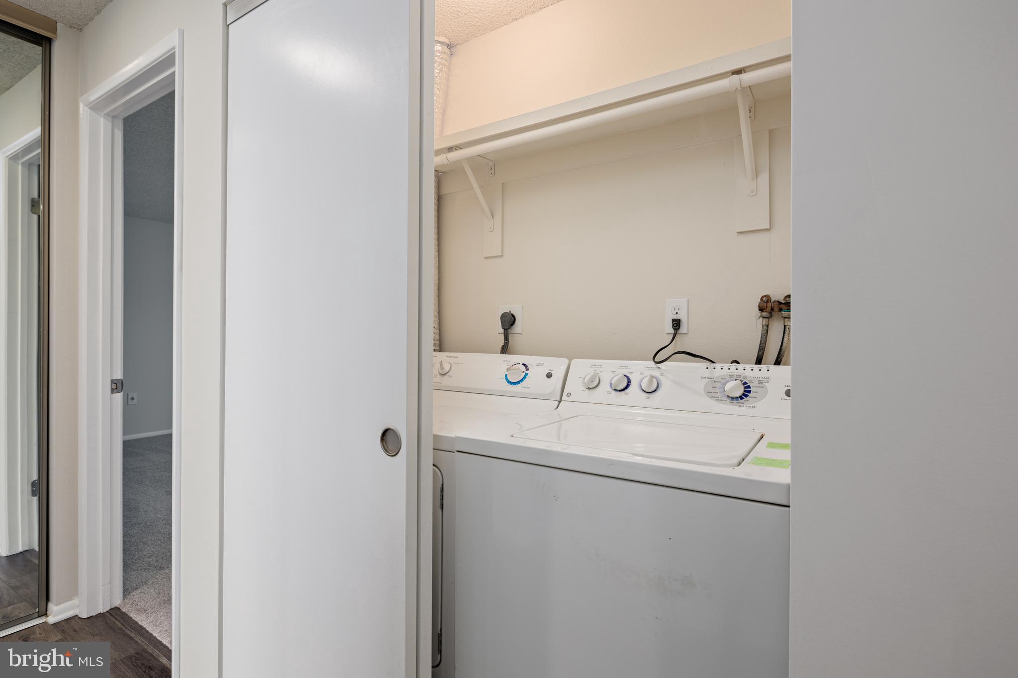 LEISURE WORLD - Residential