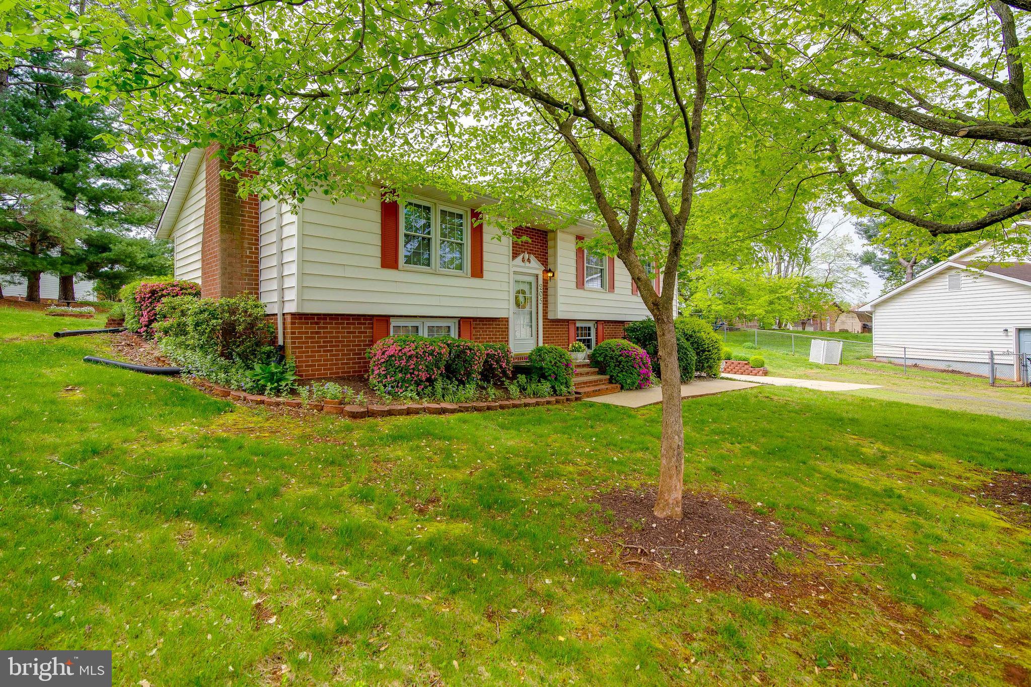 FARMINGTON HEIGHTS - Residential