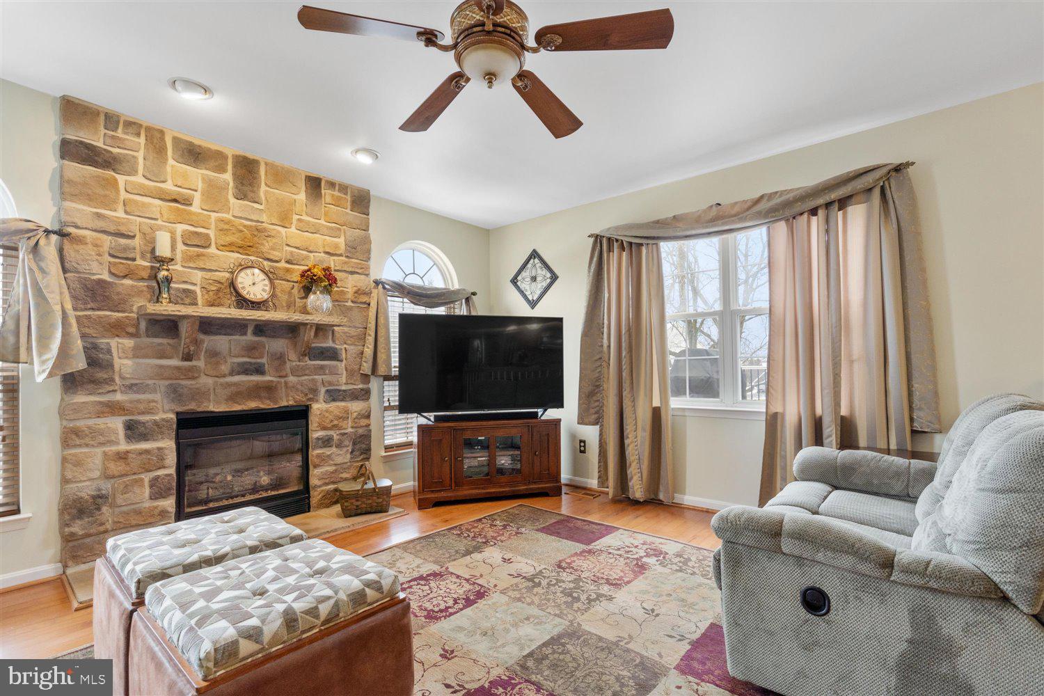 PERRY HALL FARMS - Residential