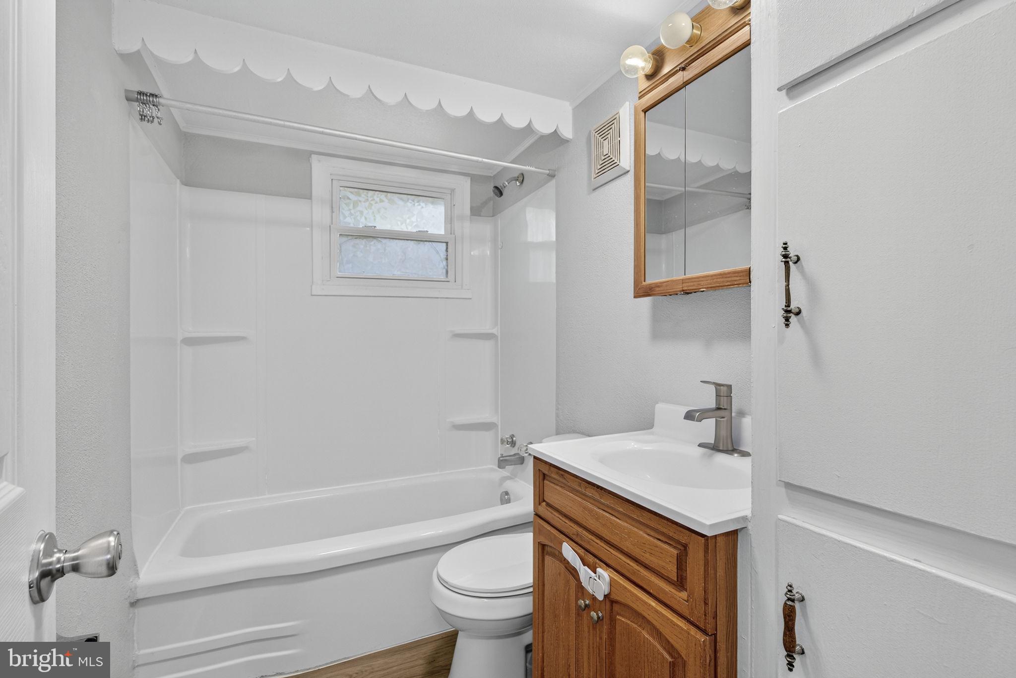 ACADEMY HEIGHTS - Residential