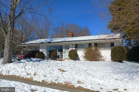 1212 DRAKE STREET SW VIENNA VA 22180