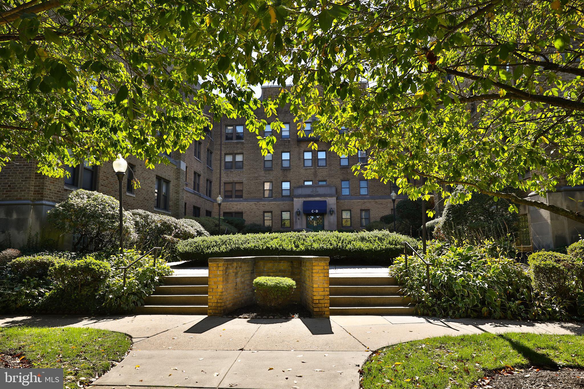 MELROSE PARK HOUSE - Residential