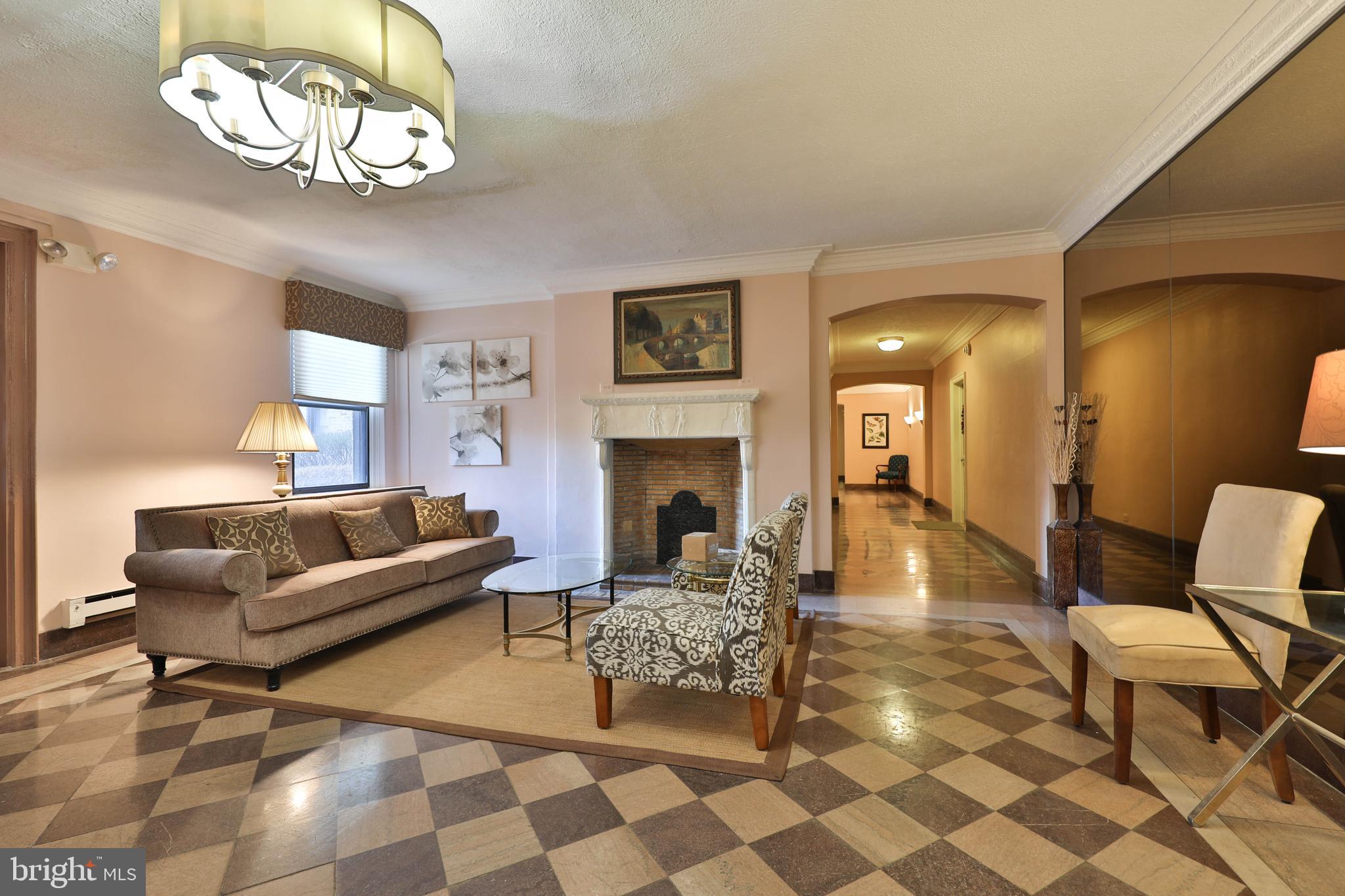 MELROSE PARK HOUSE - Residential