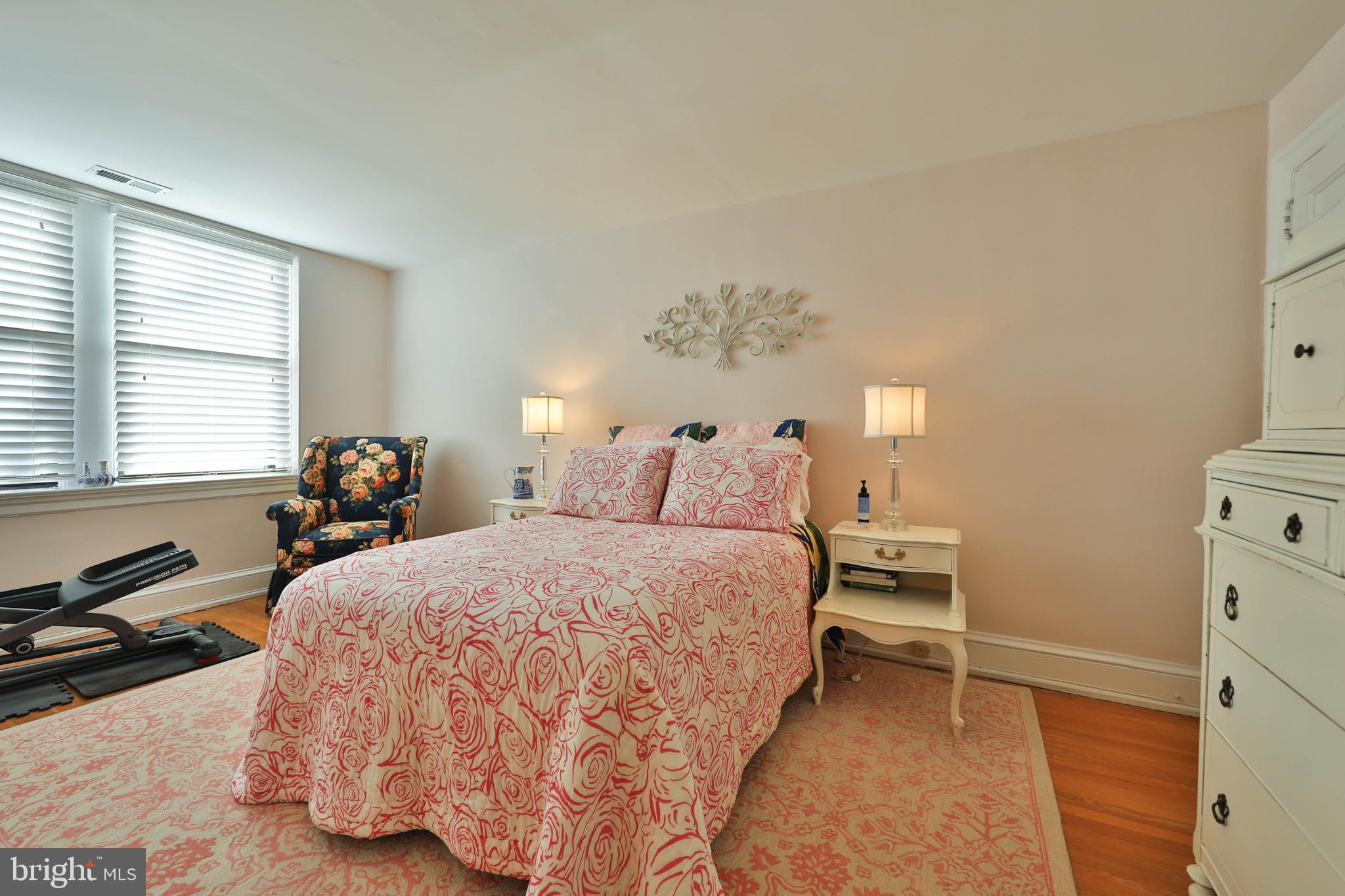 MELROSE PARK HOUSE - Residential