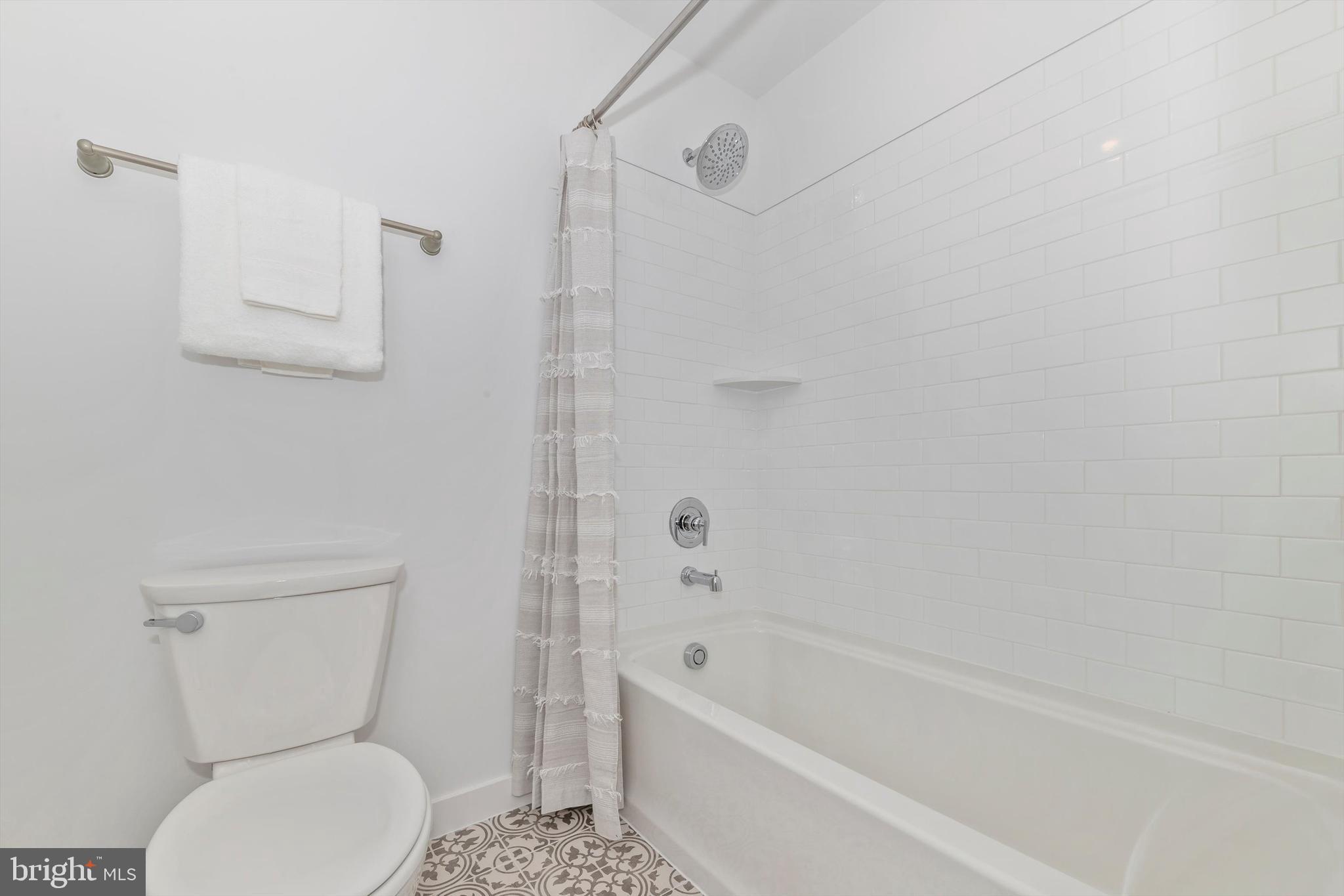 GAMBRILL GLENN - Residential