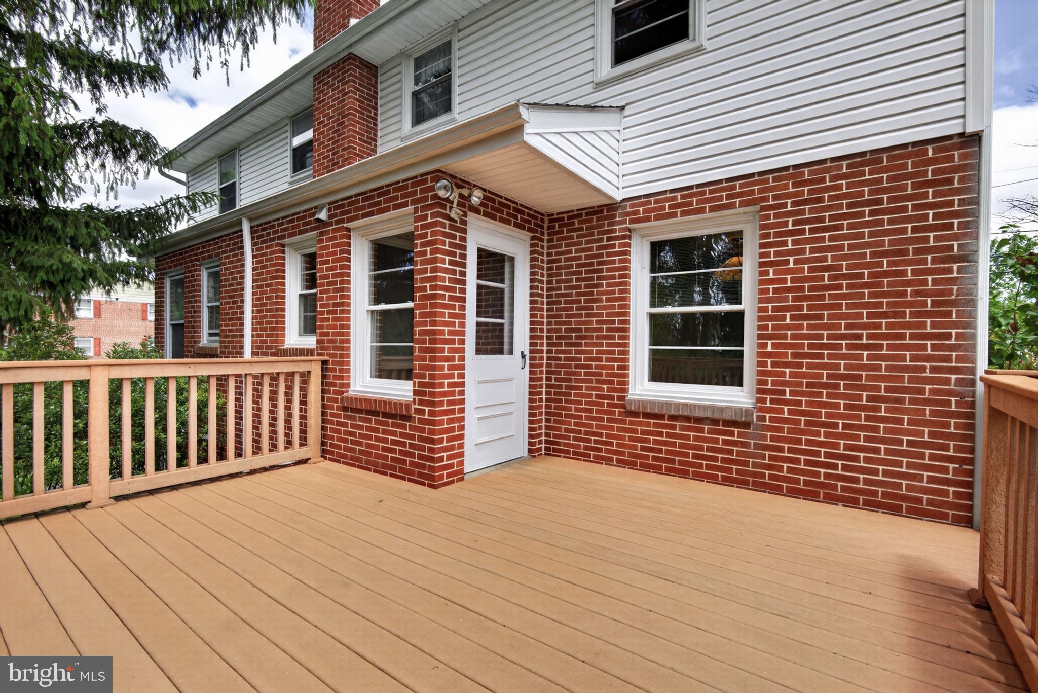 MANOR RIDGE - Residential
