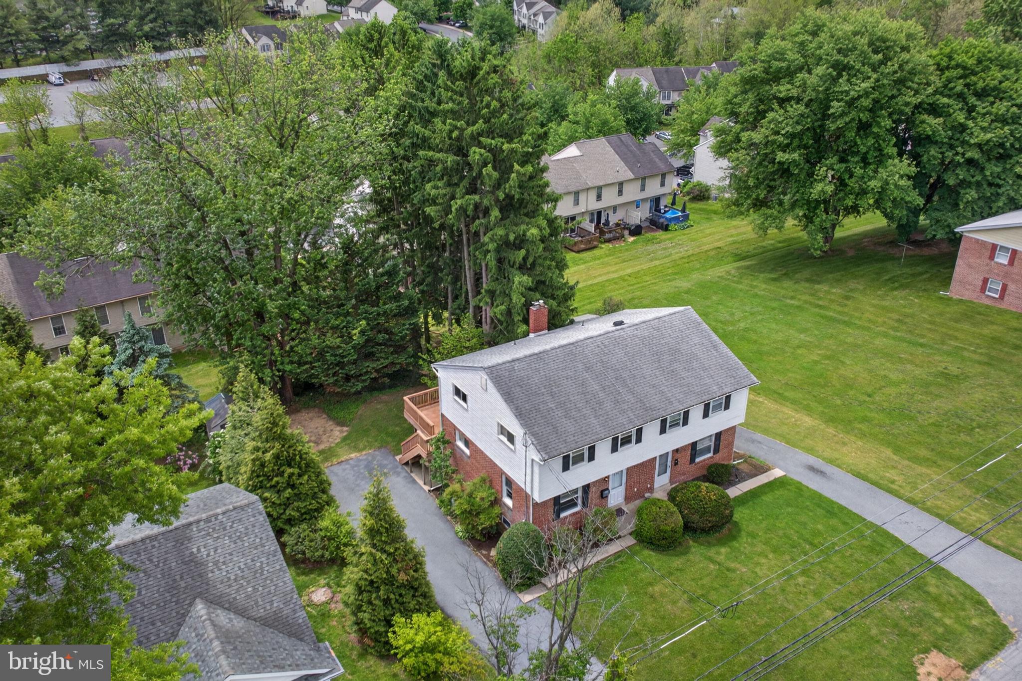 MANOR RIDGE - Residential