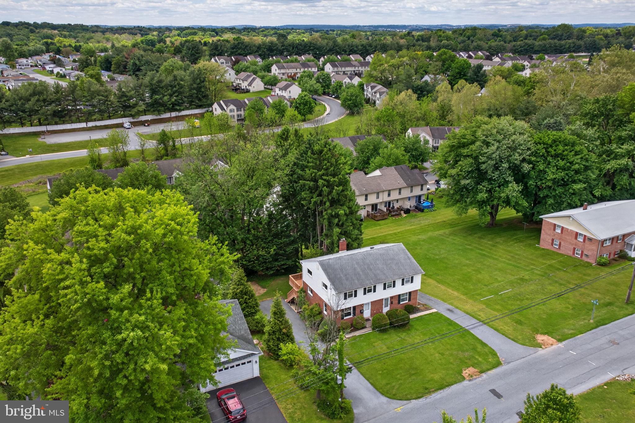 MANOR RIDGE - Residential