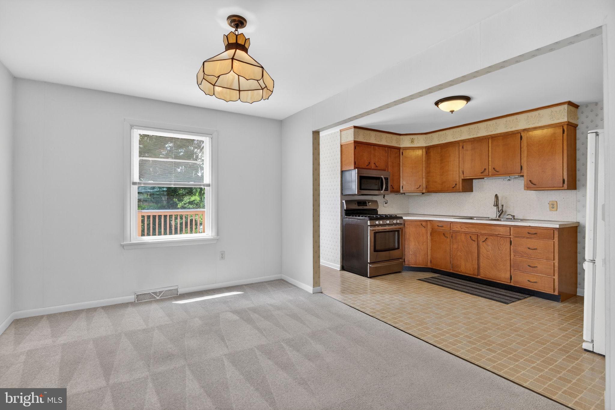 MANOR RIDGE - Residential