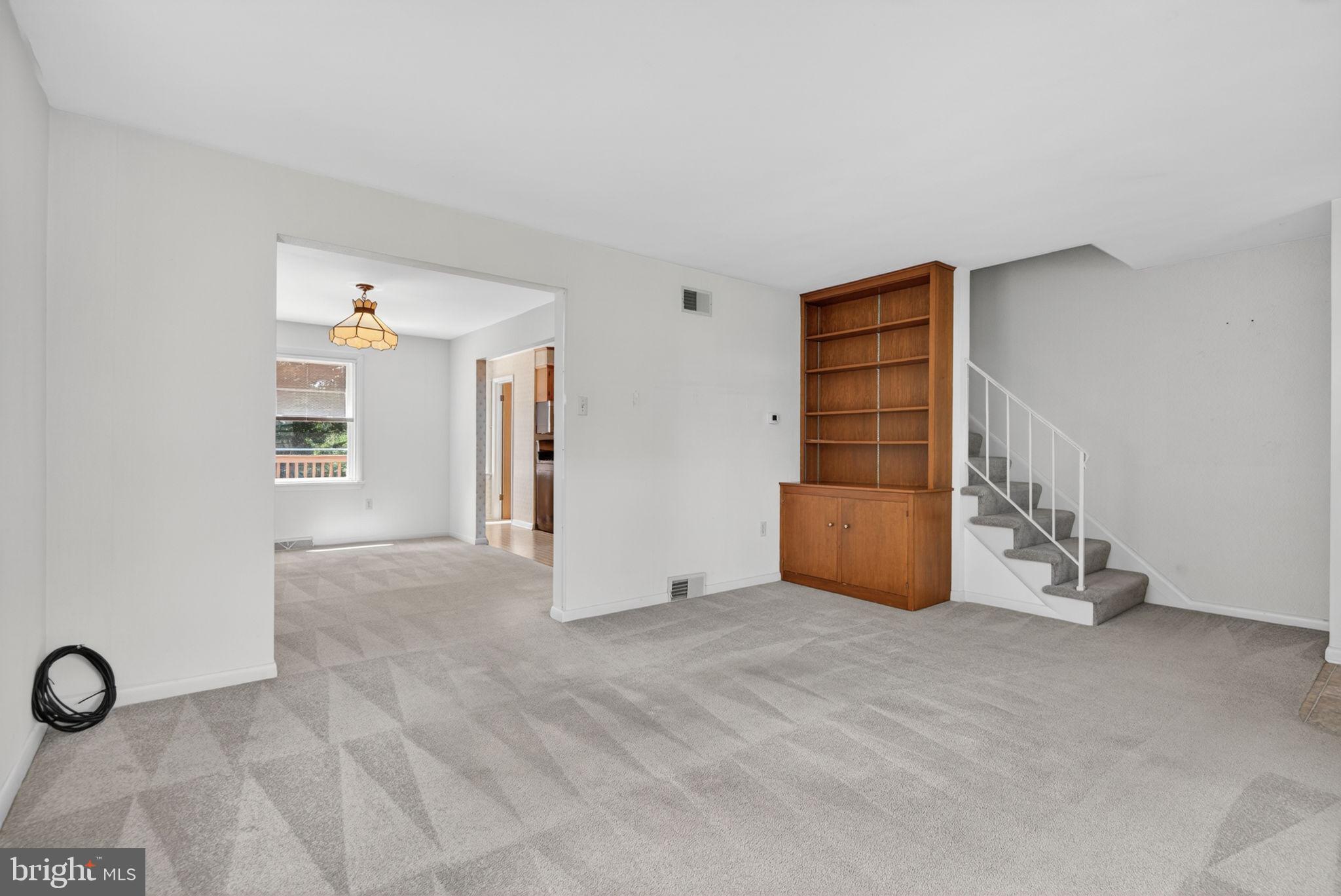 MANOR RIDGE - Residential