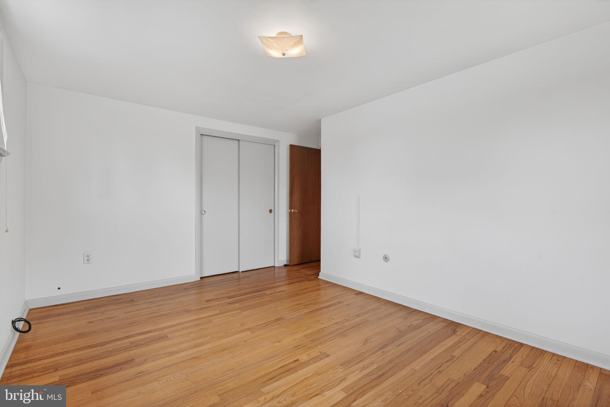 MANOR RIDGE - Residential