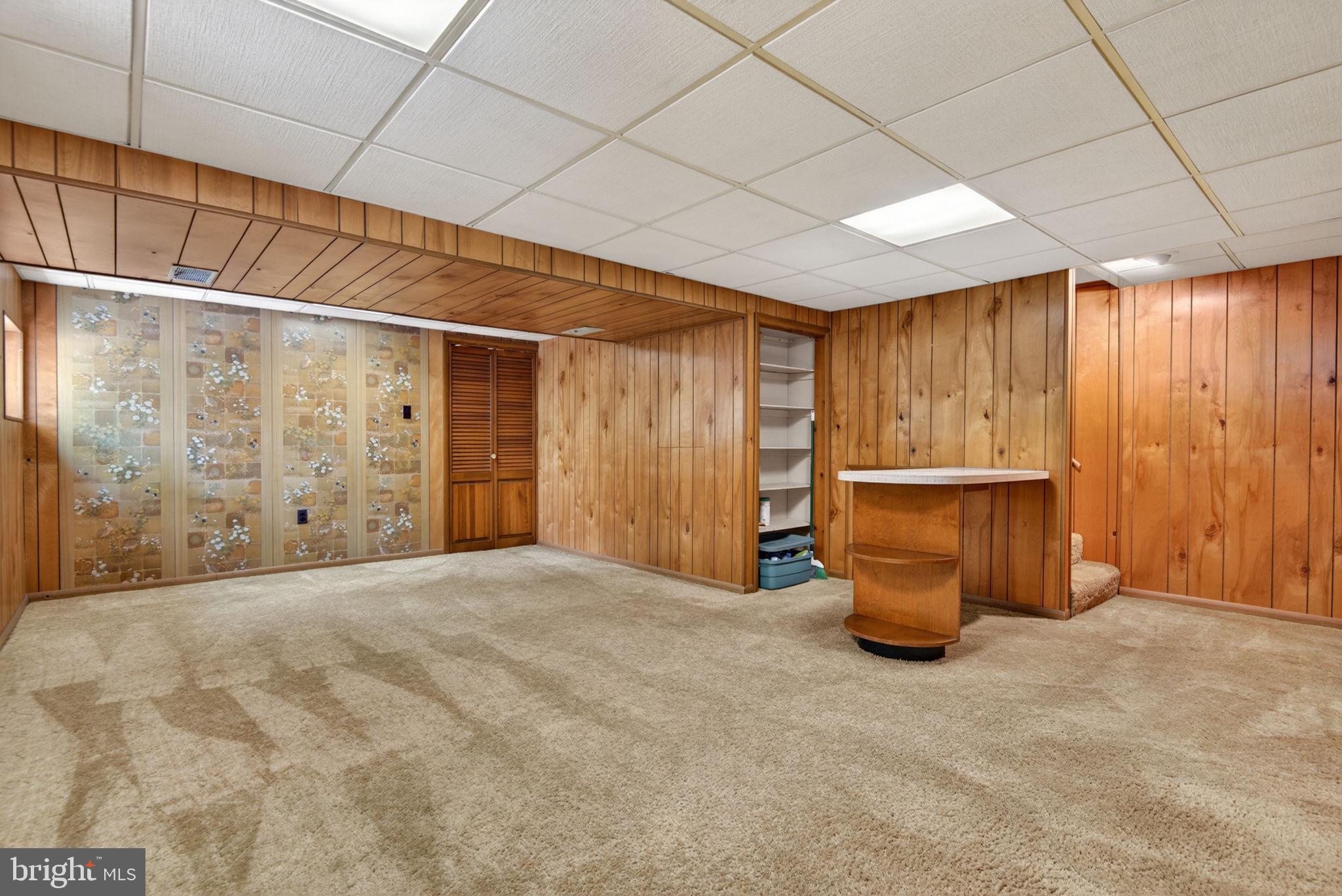 MANOR RIDGE - Residential