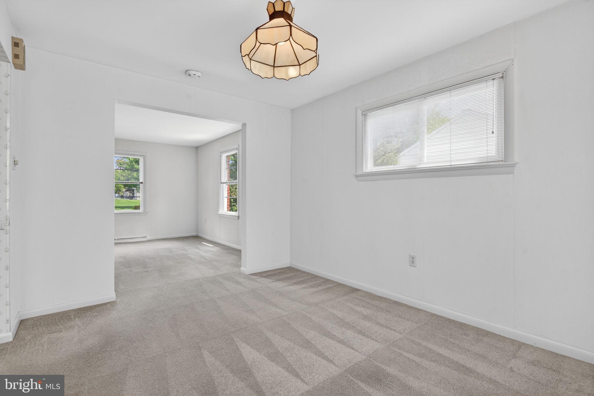 MANOR RIDGE - Residential