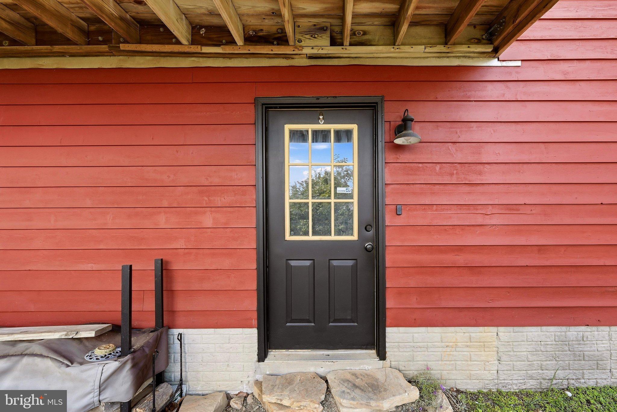 2809 LOOKOUT ROAD