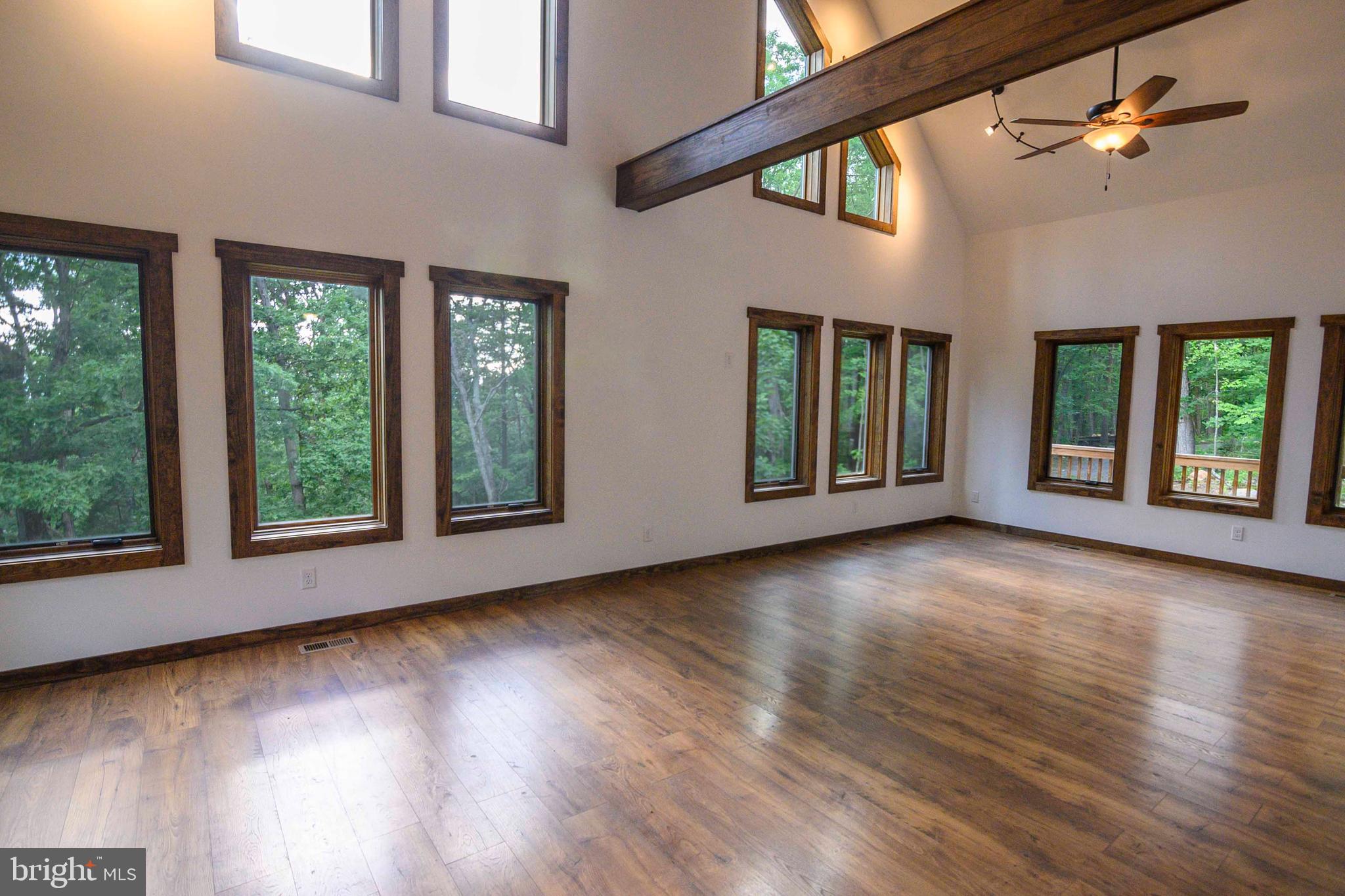 TRAILS END MTN ESTATES - Residential