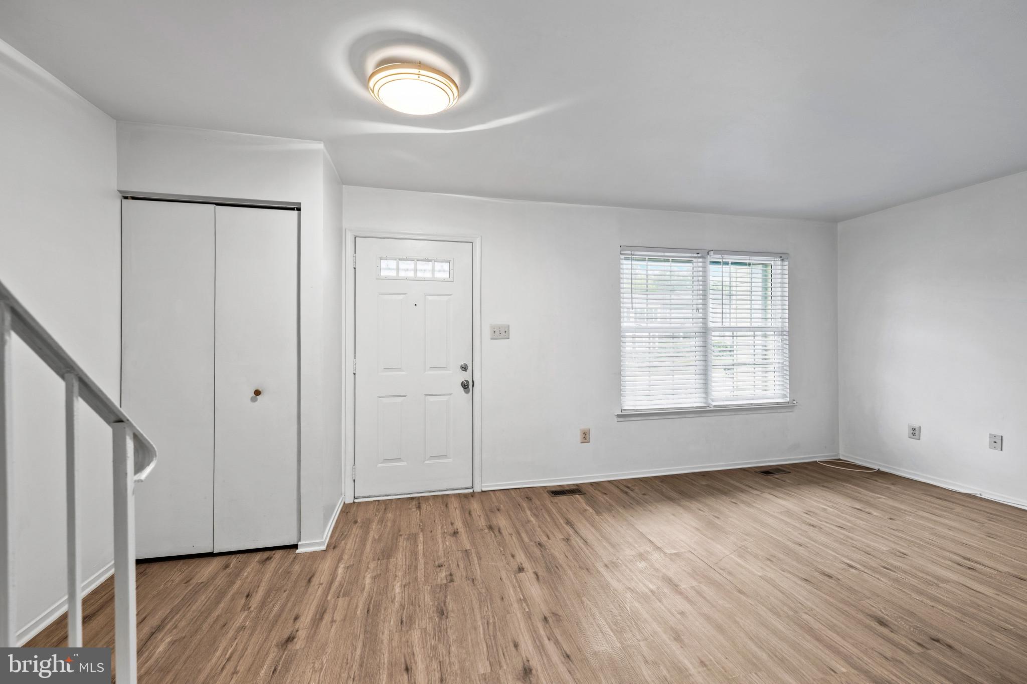 7032 MARBURY COURT