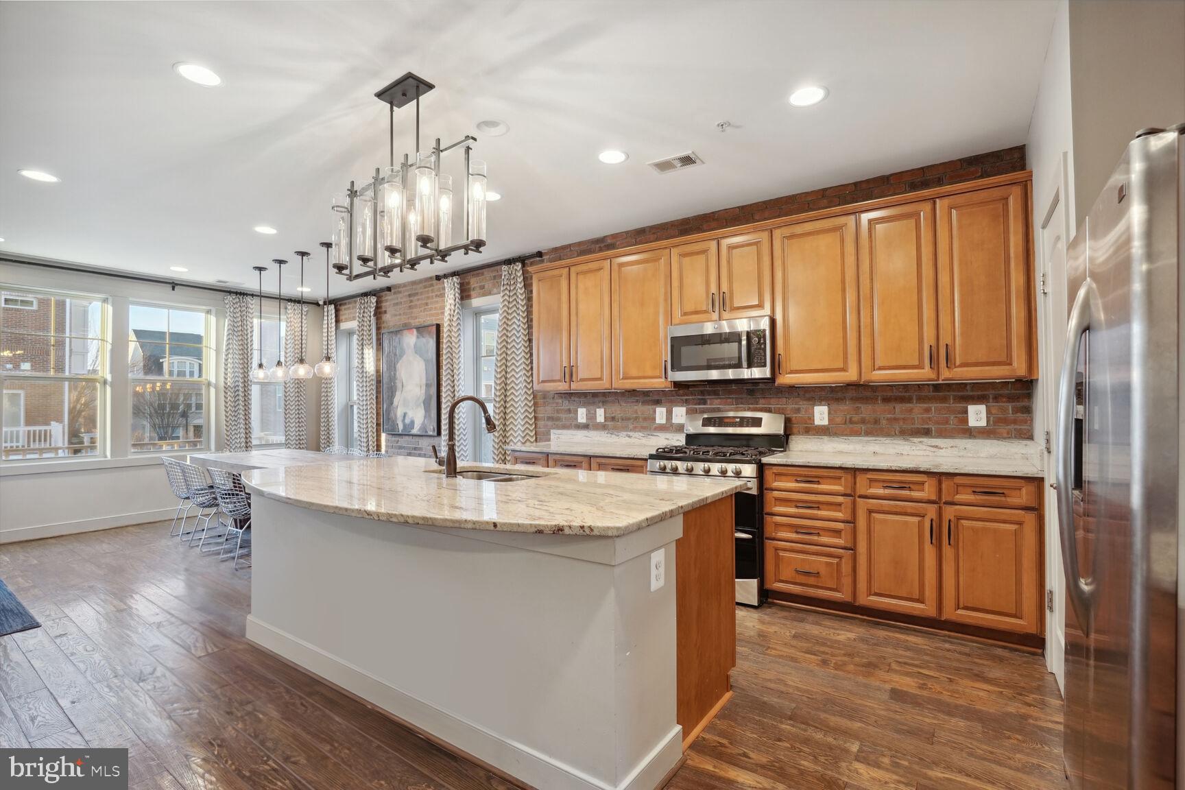 CROWN FARM - Residential