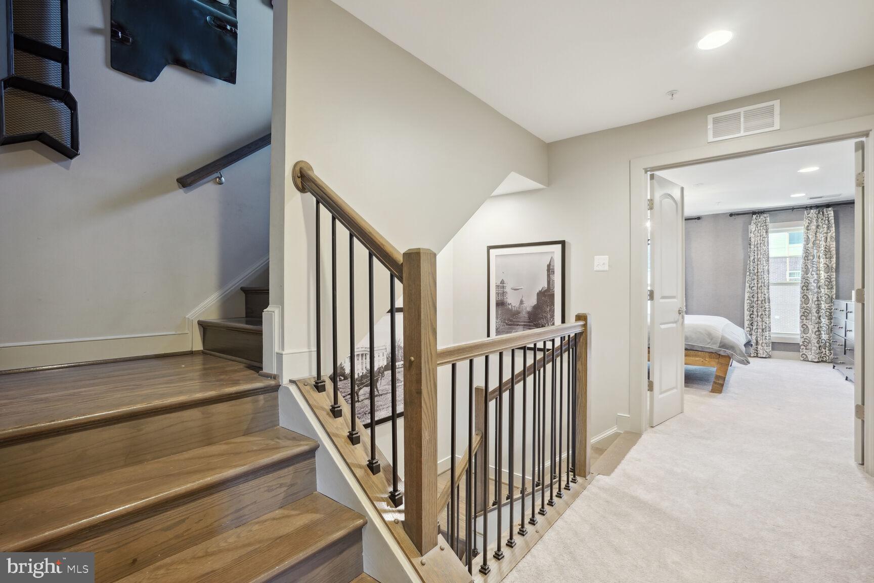 CROWN FARM - Residential