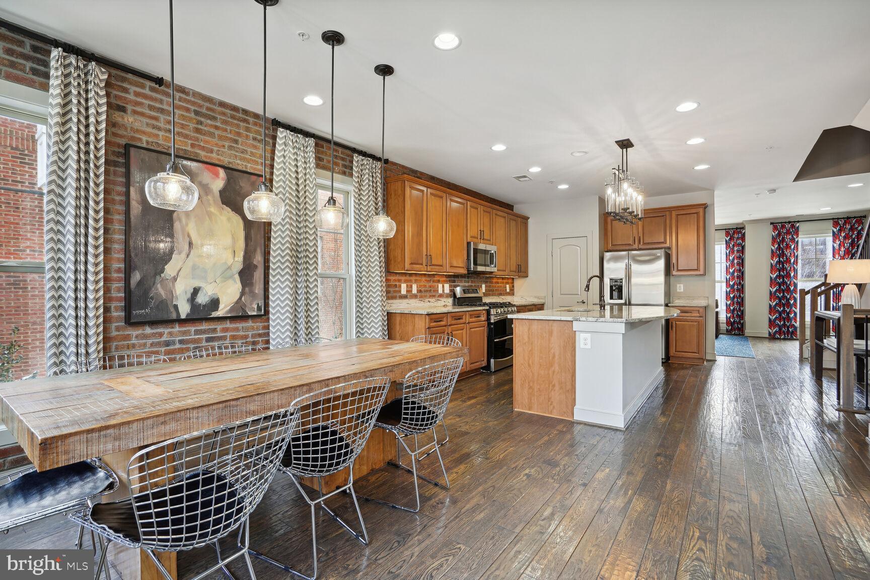 CROWN FARM - Residential