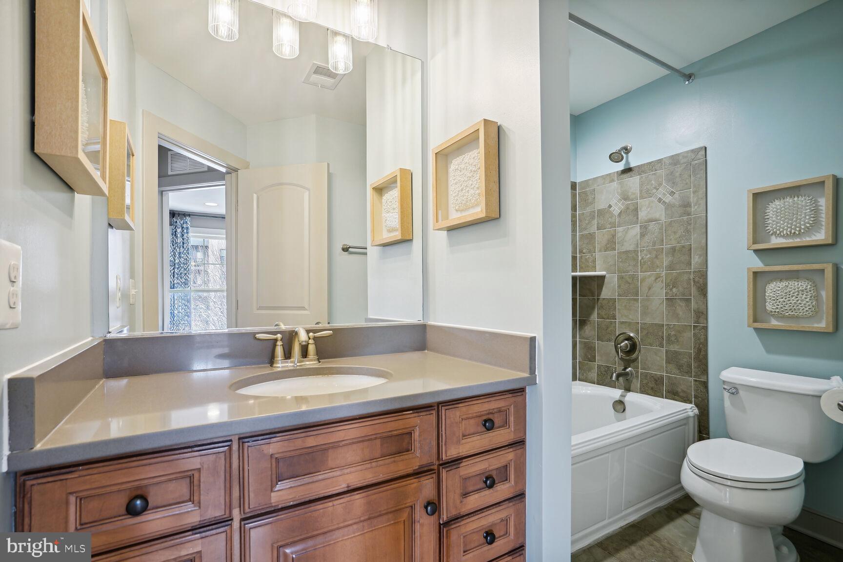 CROWN FARM - Residential