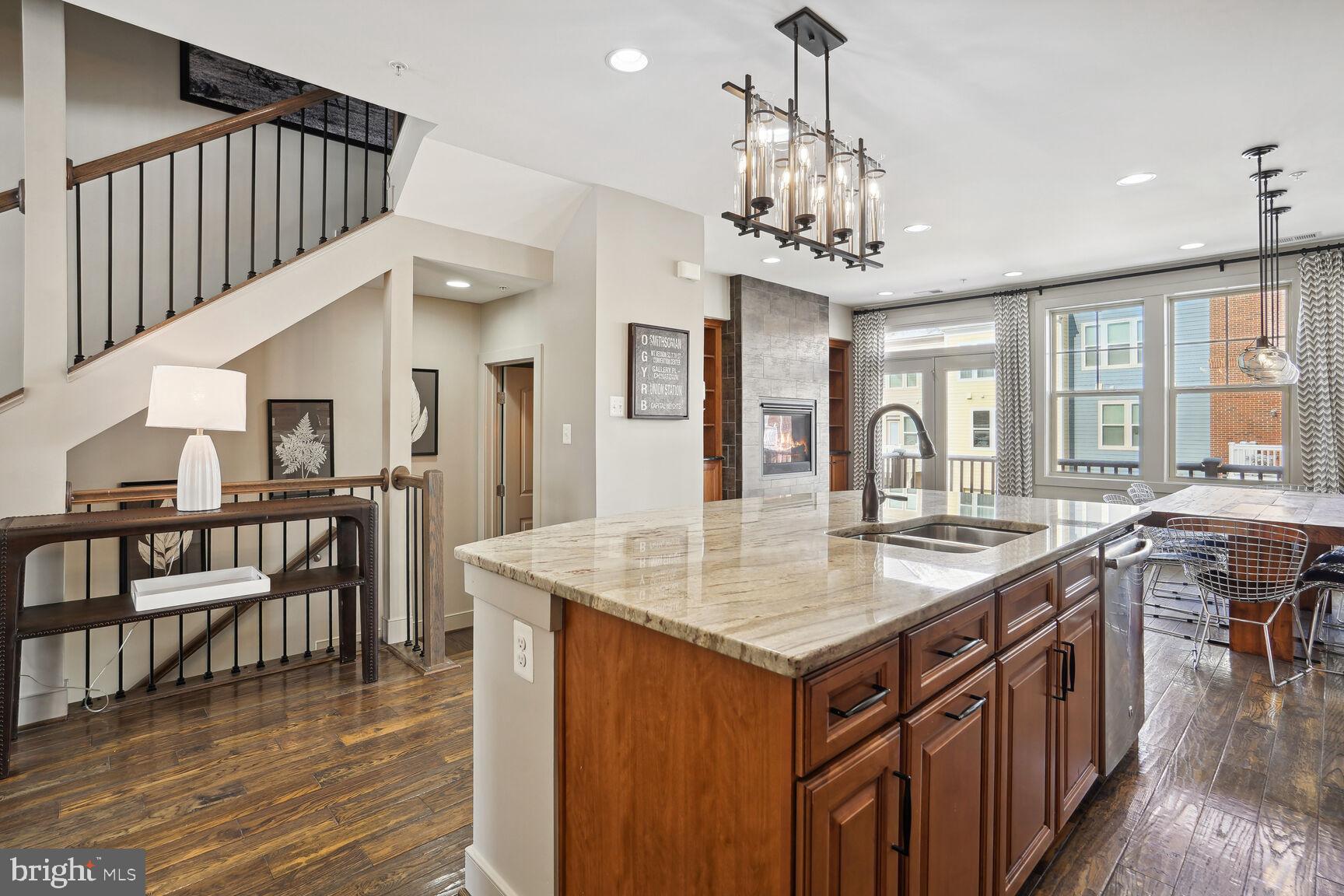 CROWN FARM - Residential