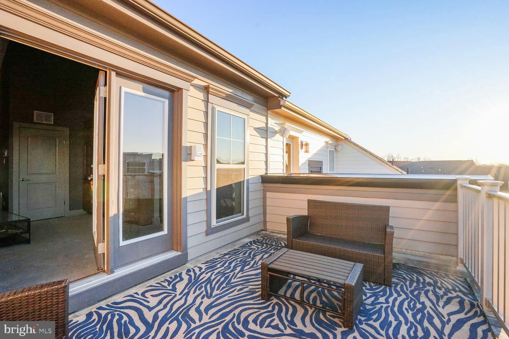 CROWN FARM - Residential